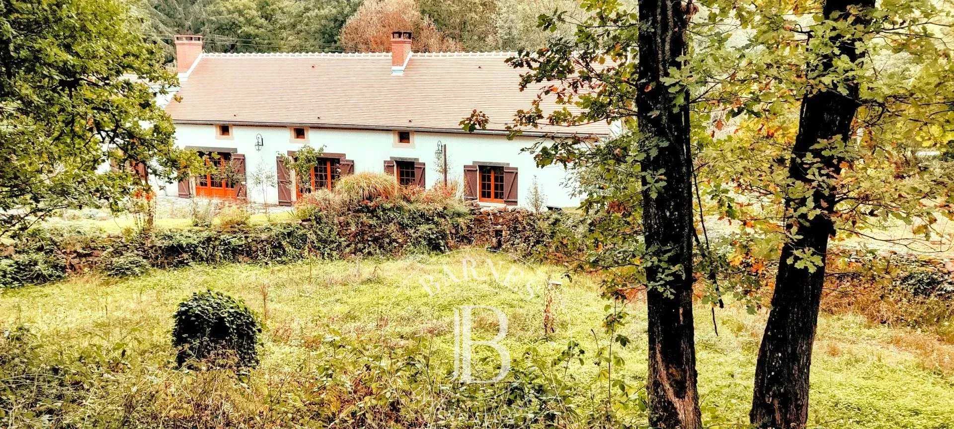 Hyds  - Mill 6 Bedrooms