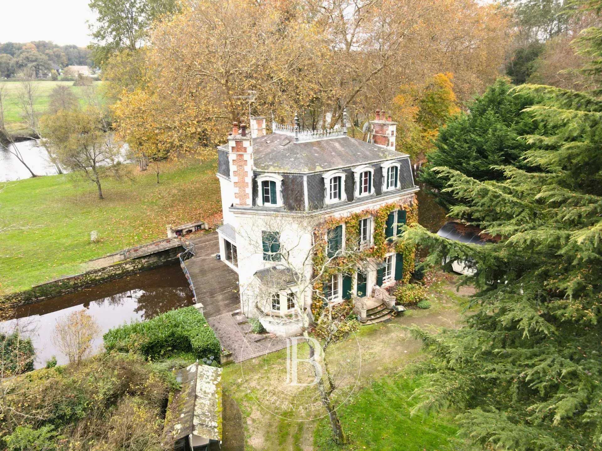 Le Blanc  - Manor house 7 Bedrooms