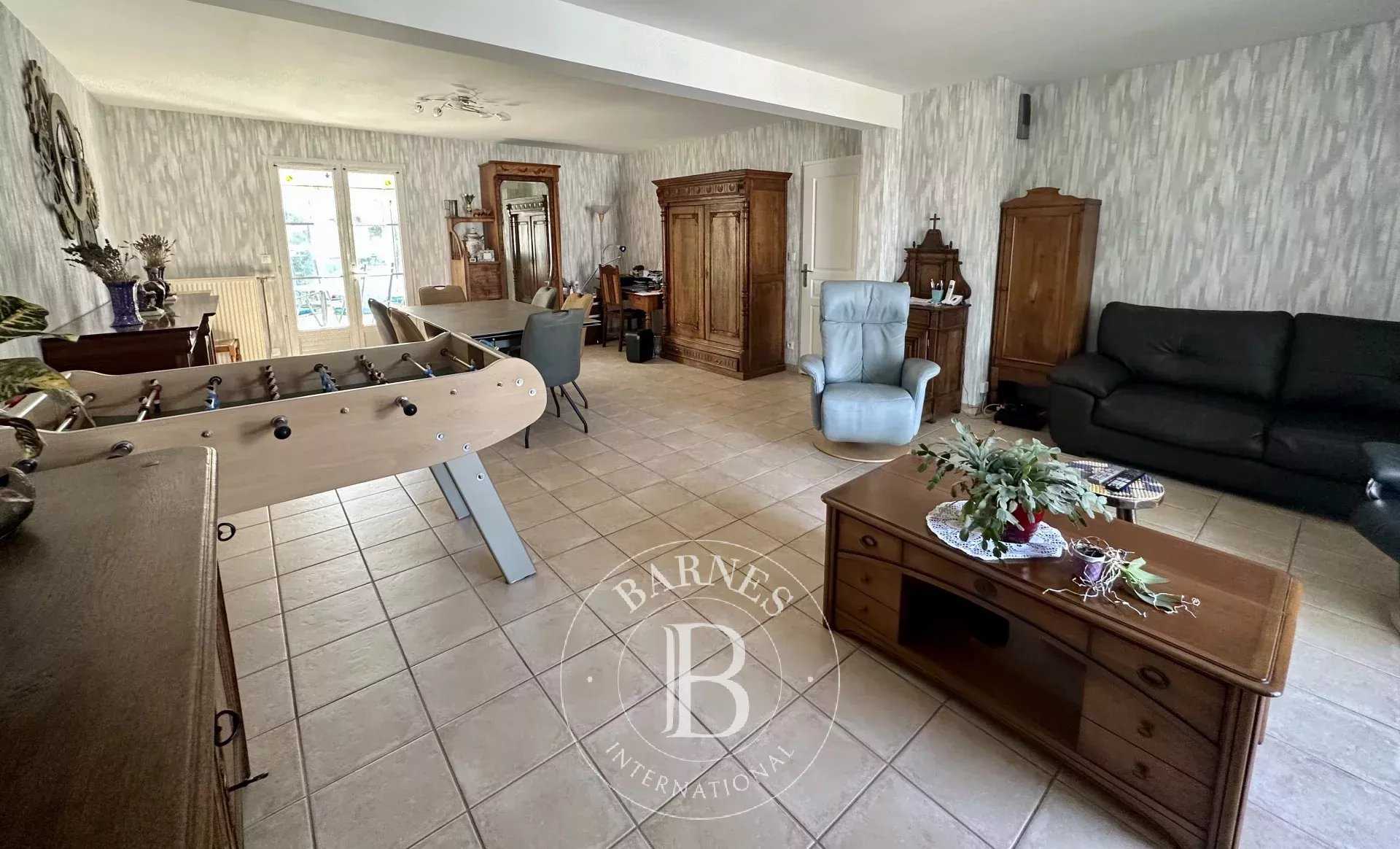 Saint-Denis-en-Val  - House 5 Bedrooms