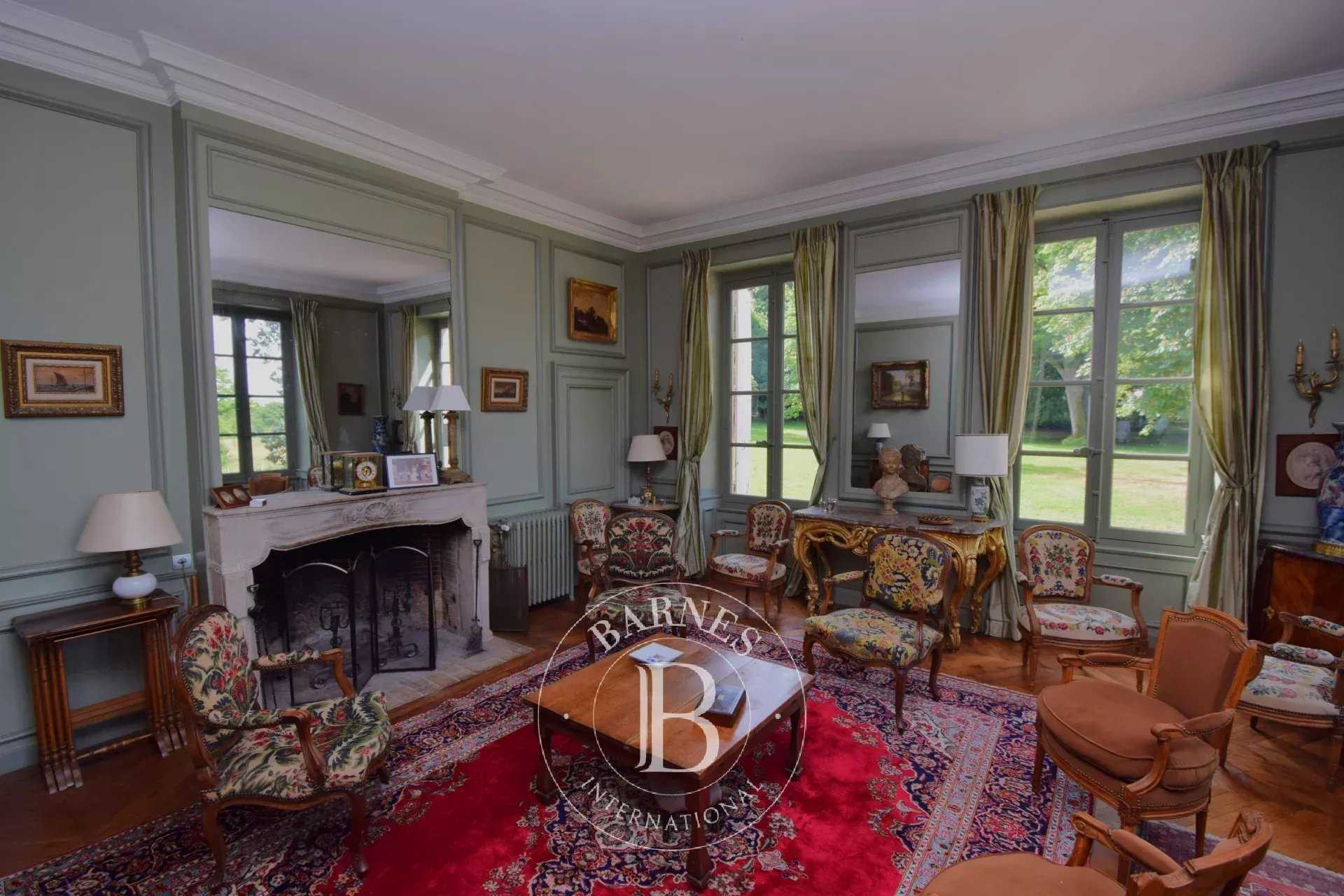 Yzeure  - Finca 18 Cuartos 11 Habitaciones