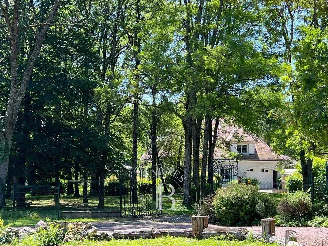Propriété Charentilly  -  ref 86881275 (picture 1)