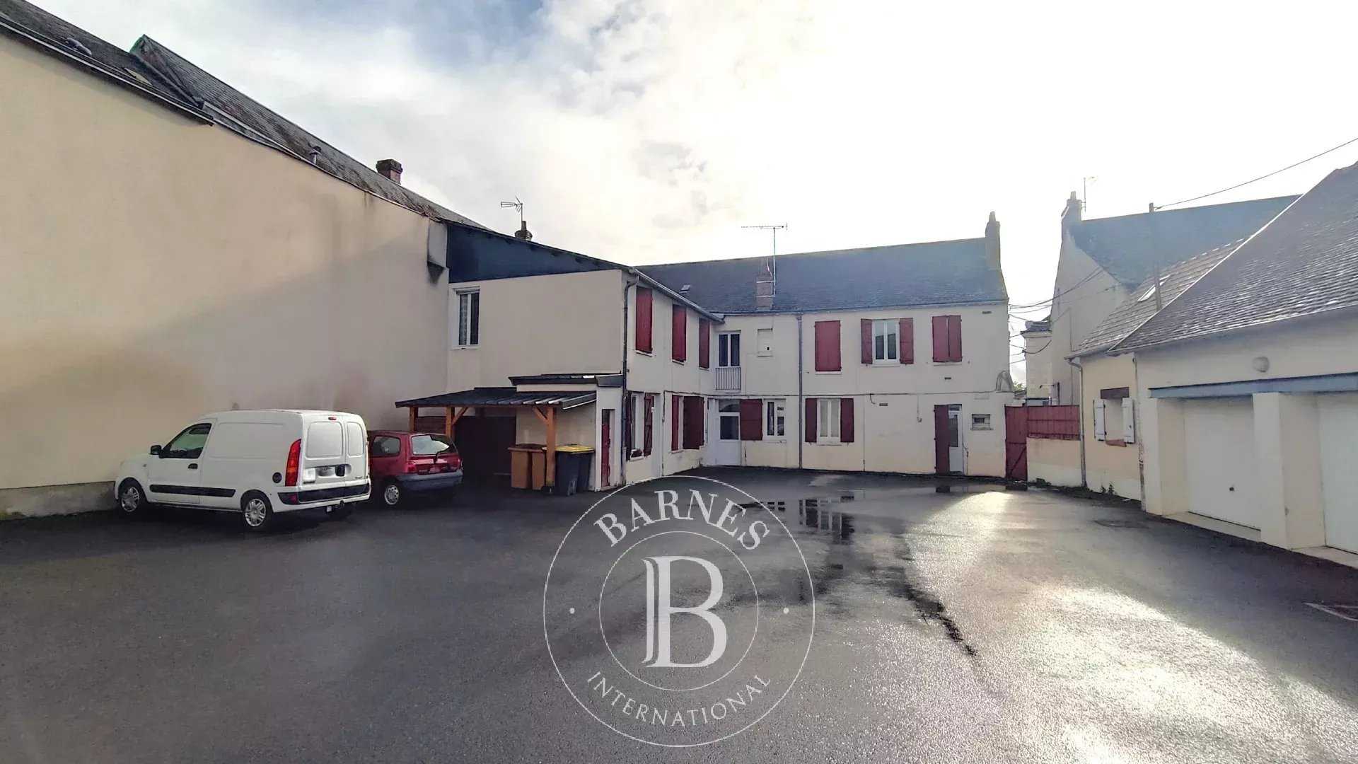 Romorantin-Lanthenay  - Building 