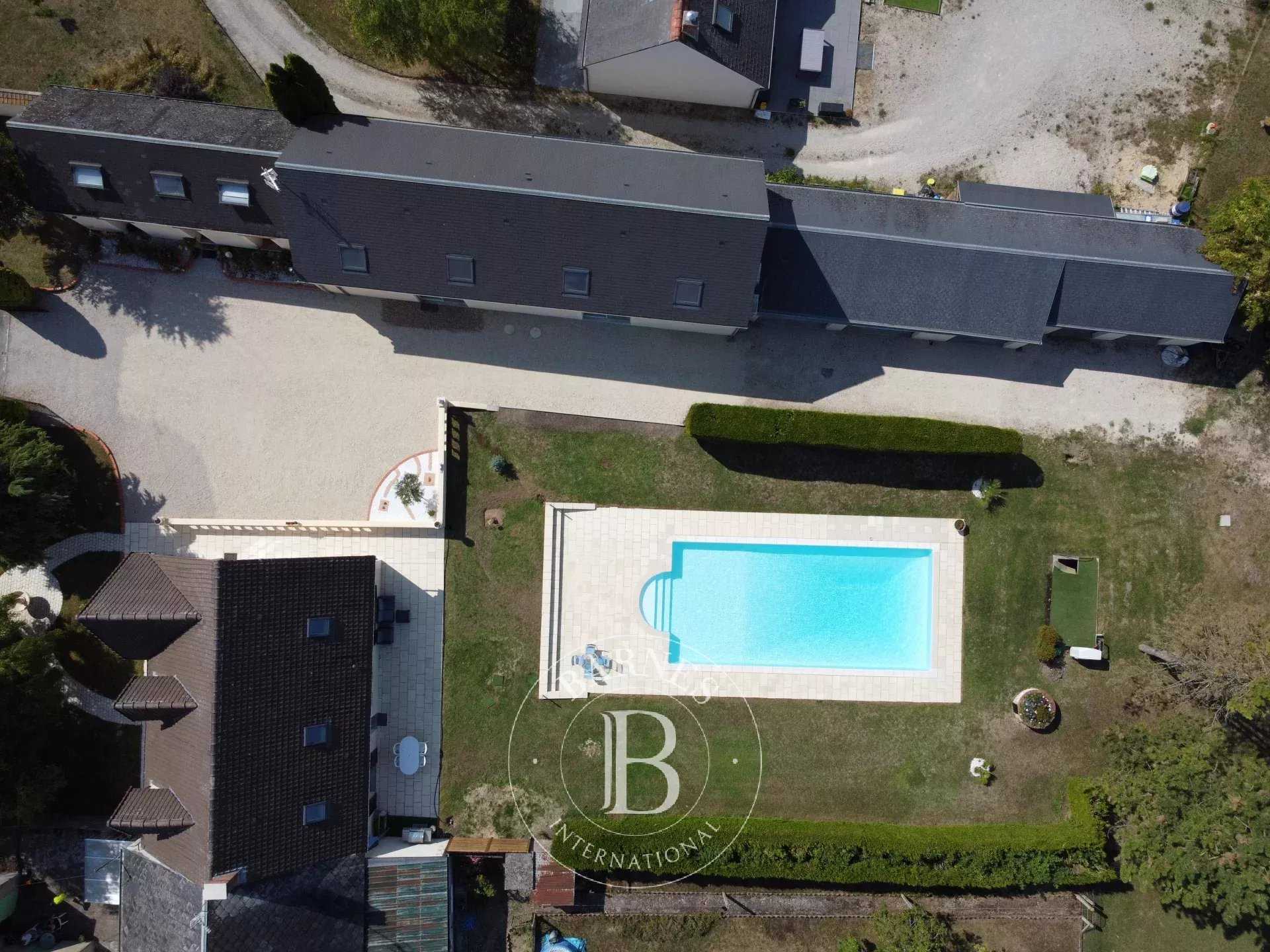 House Villeneuve-sur-Conie  -  ref 86114235 (picture 1)