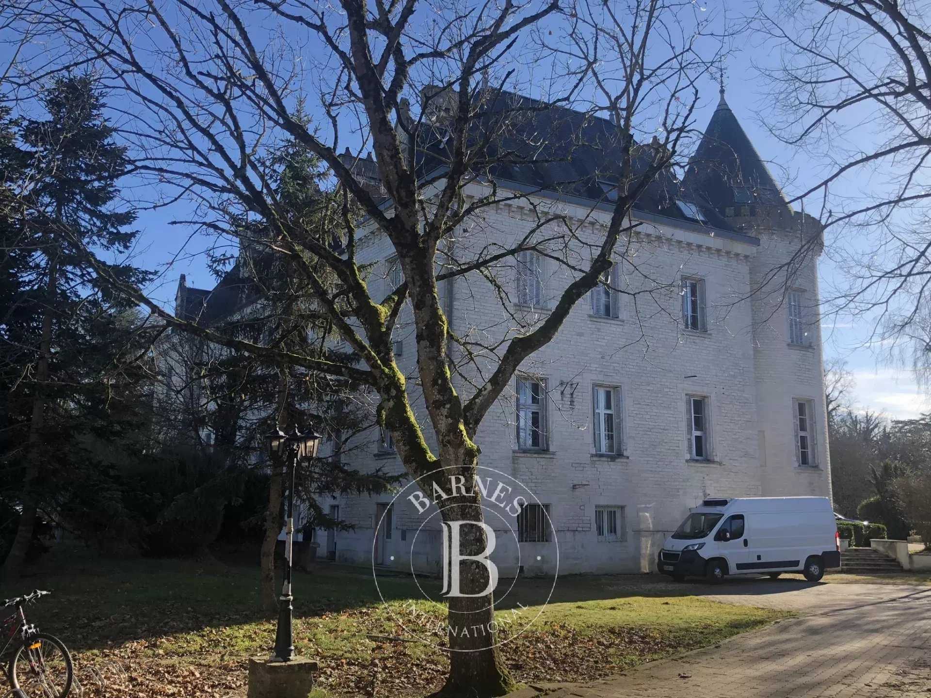 Château Bourges  -  ref 84478910 (picture 3)