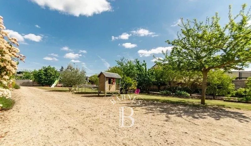 Village house Allonnes  -  ref 86336424 (picture 2)