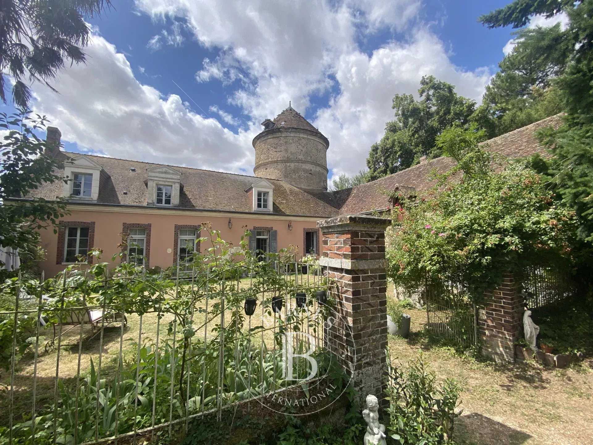 Village house Dangeau  -  ref 86132956 (picture 1)
