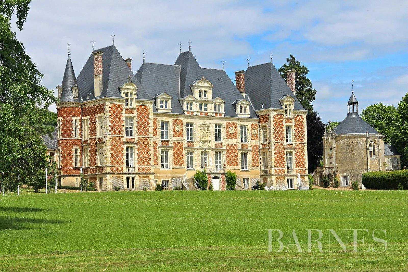 Château Tours  -  ref 7649982 (picture 1)