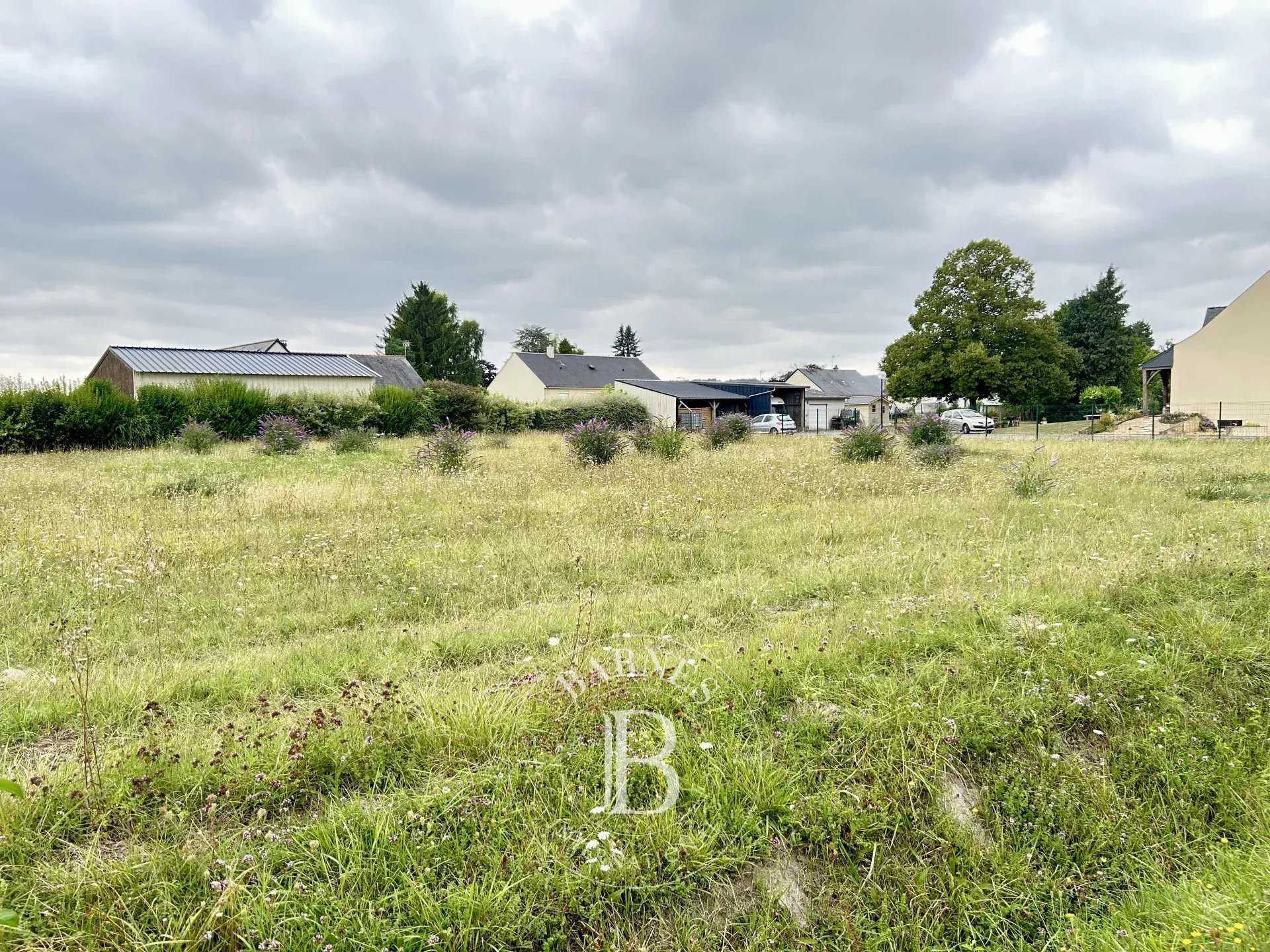 Building land Vernantes  -  ref 86175567 (picture 1)