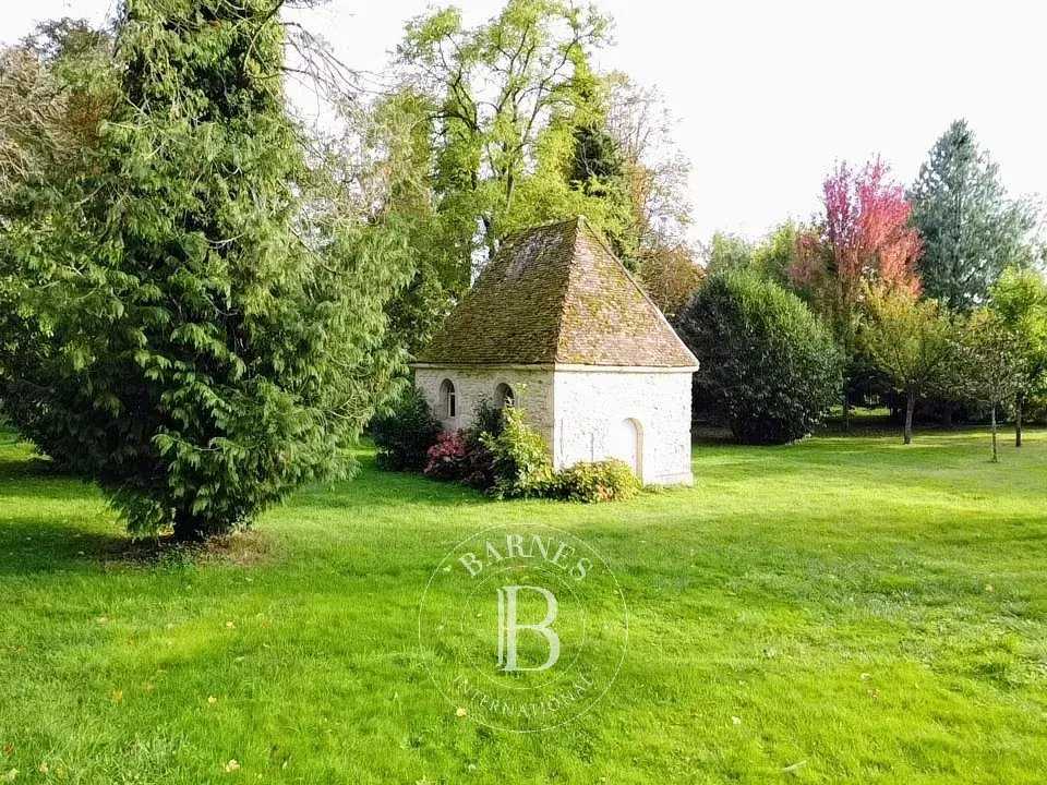 Château Decize  -  ref 85301606 (picture 3)