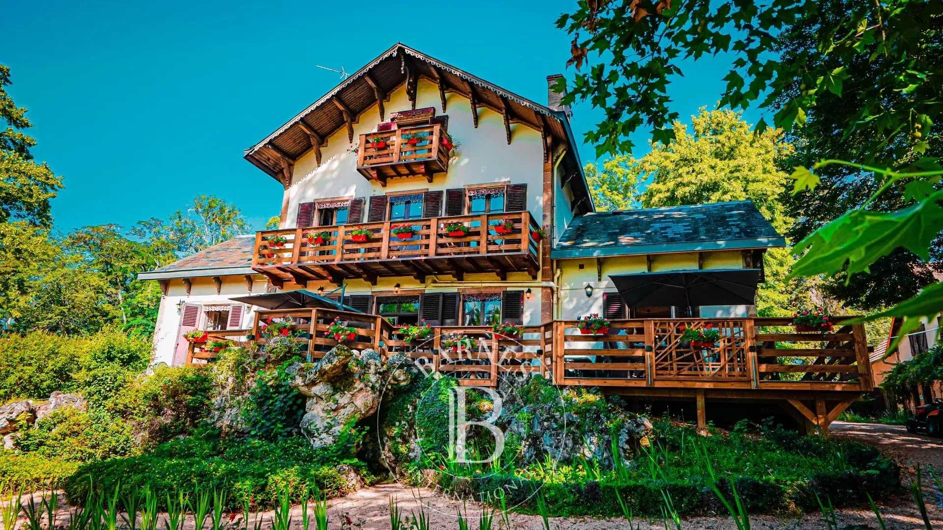 Coulandon  - Chalet 33 Bedrooms