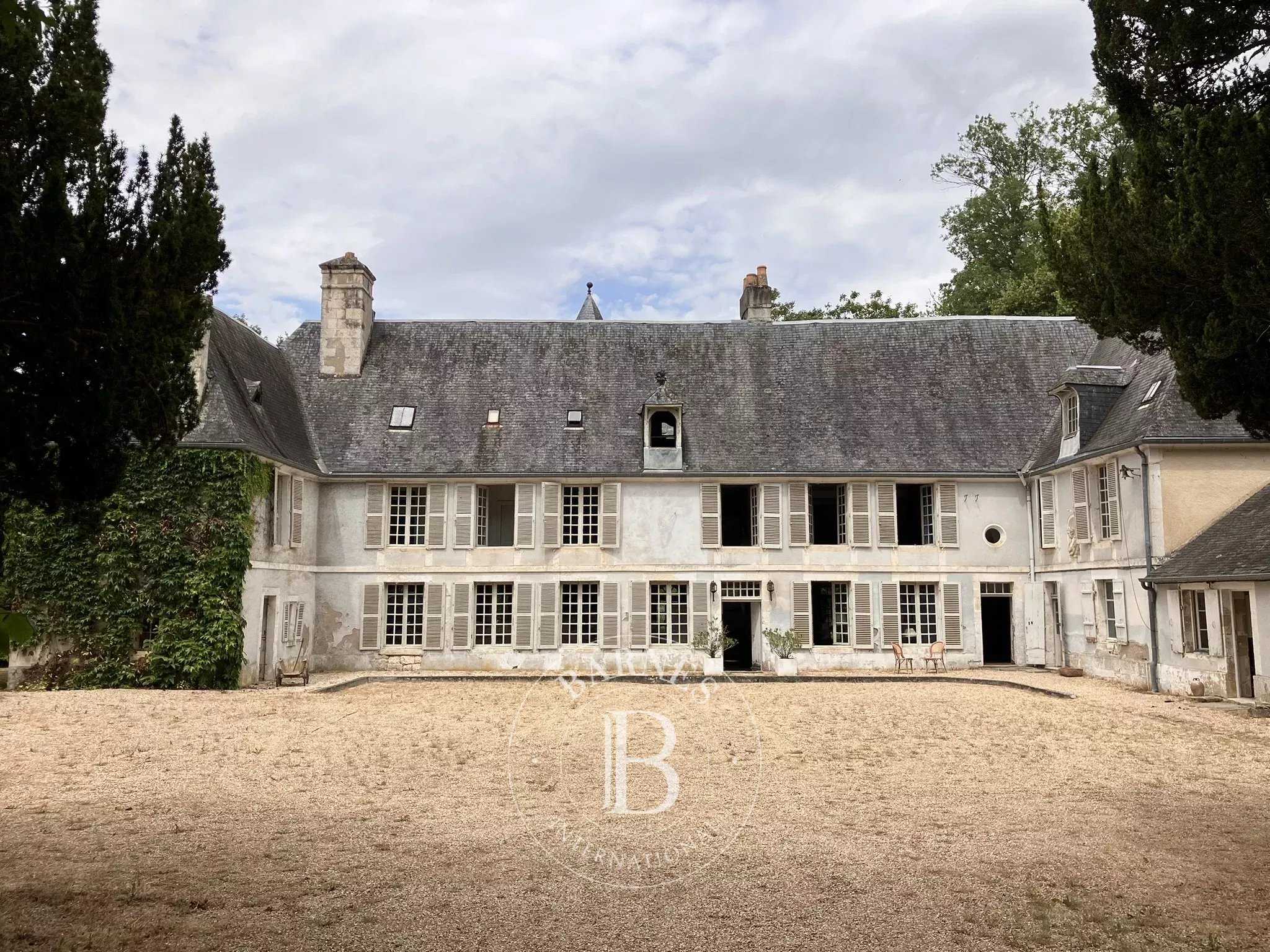 Château Bourges  -  ref 87116123 (picture 1)