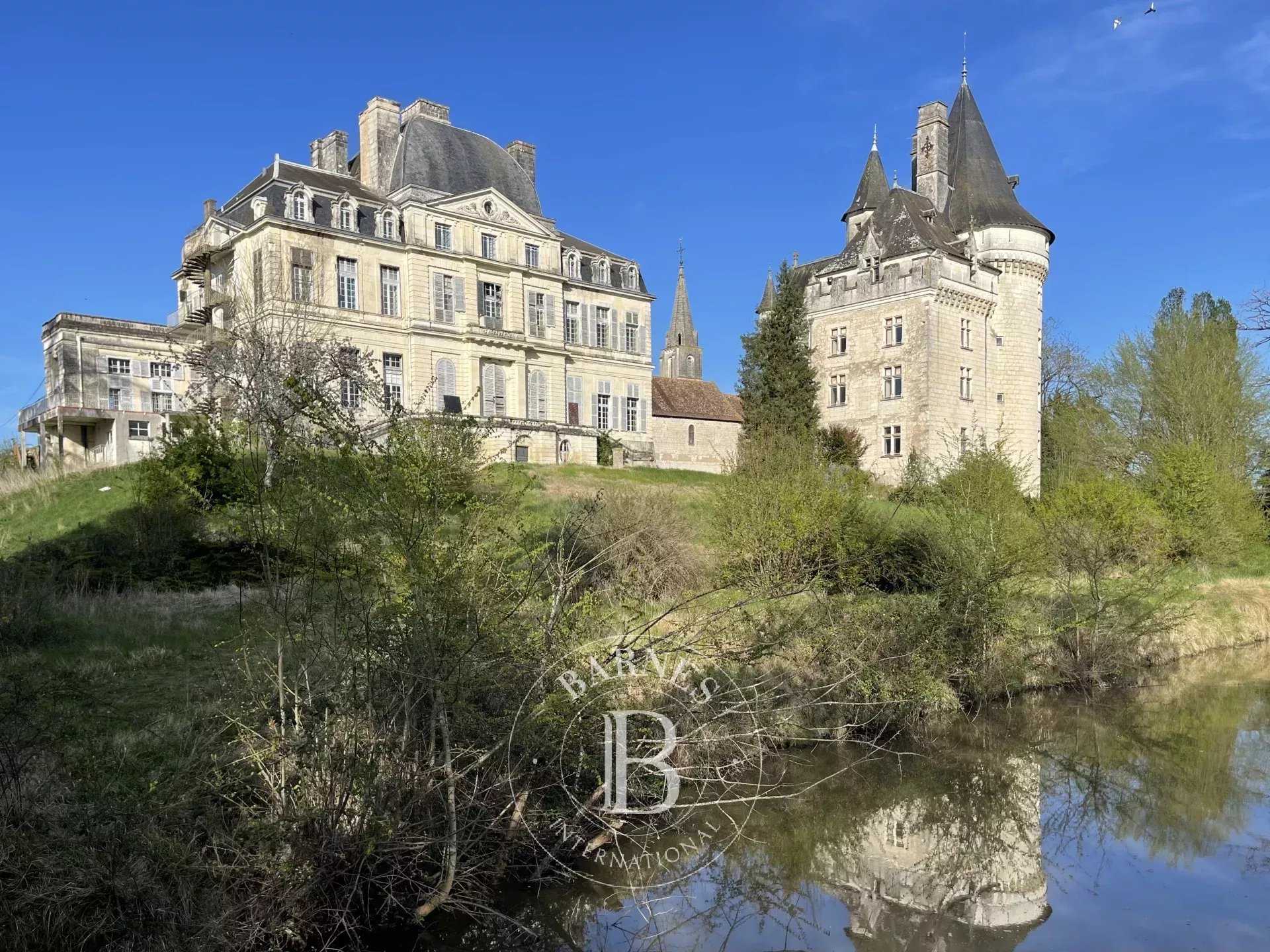 Château Loches  -  ref 85892351 (picture 1)
