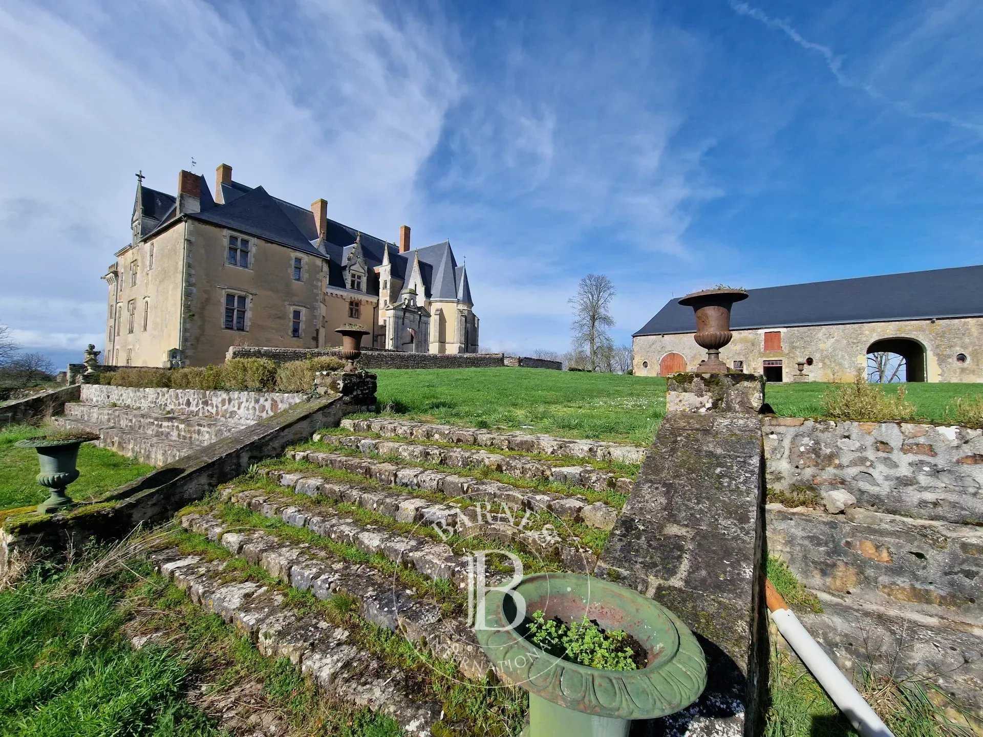 Maison Viré-en-Champagne  -  ref 84617123 (picture 2)