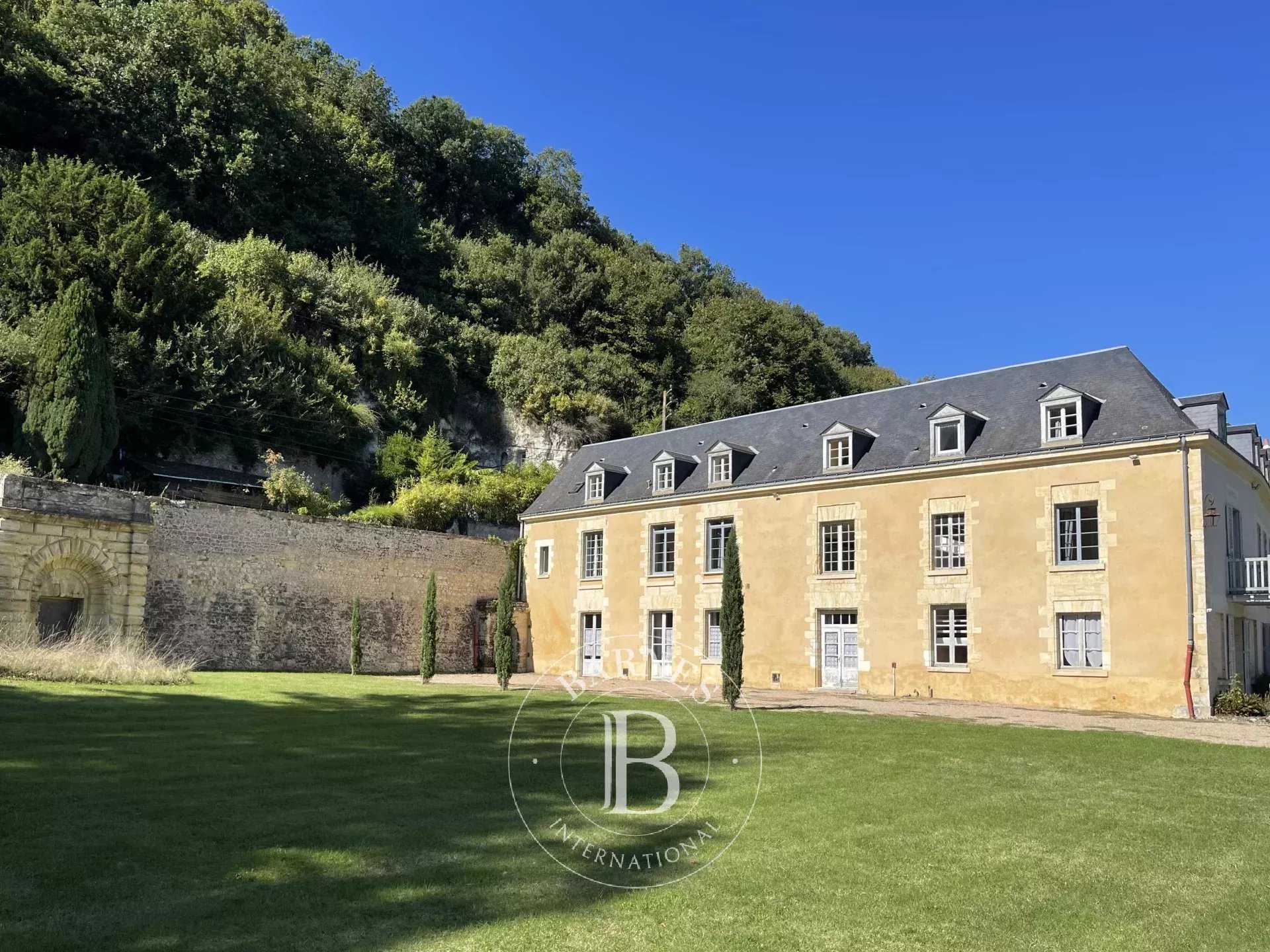 Property Tours  -  ref 85670955 (picture 3)