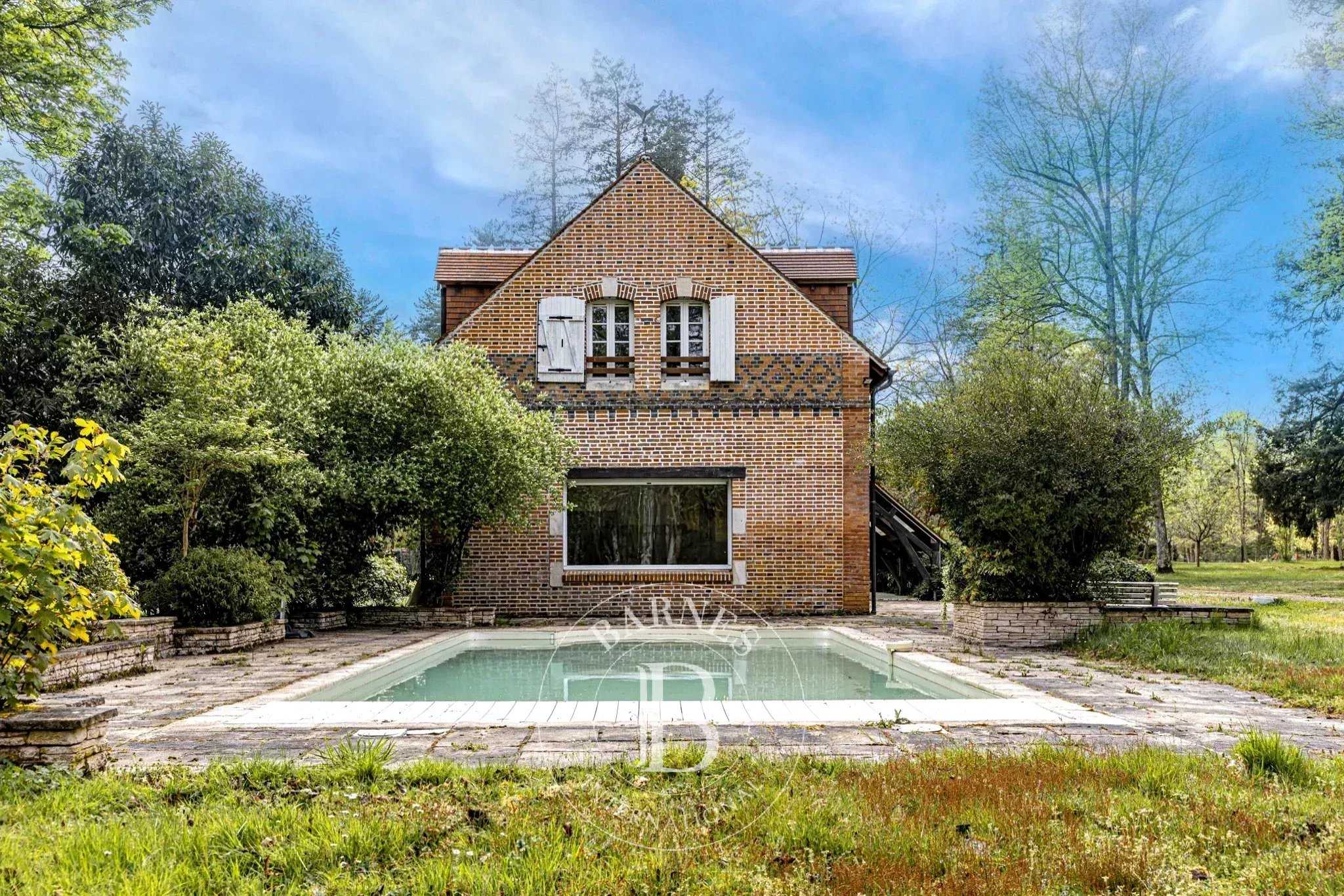 Propriété La Ferté-Saint-Aubin  -  ref 86900074 (picture 1)