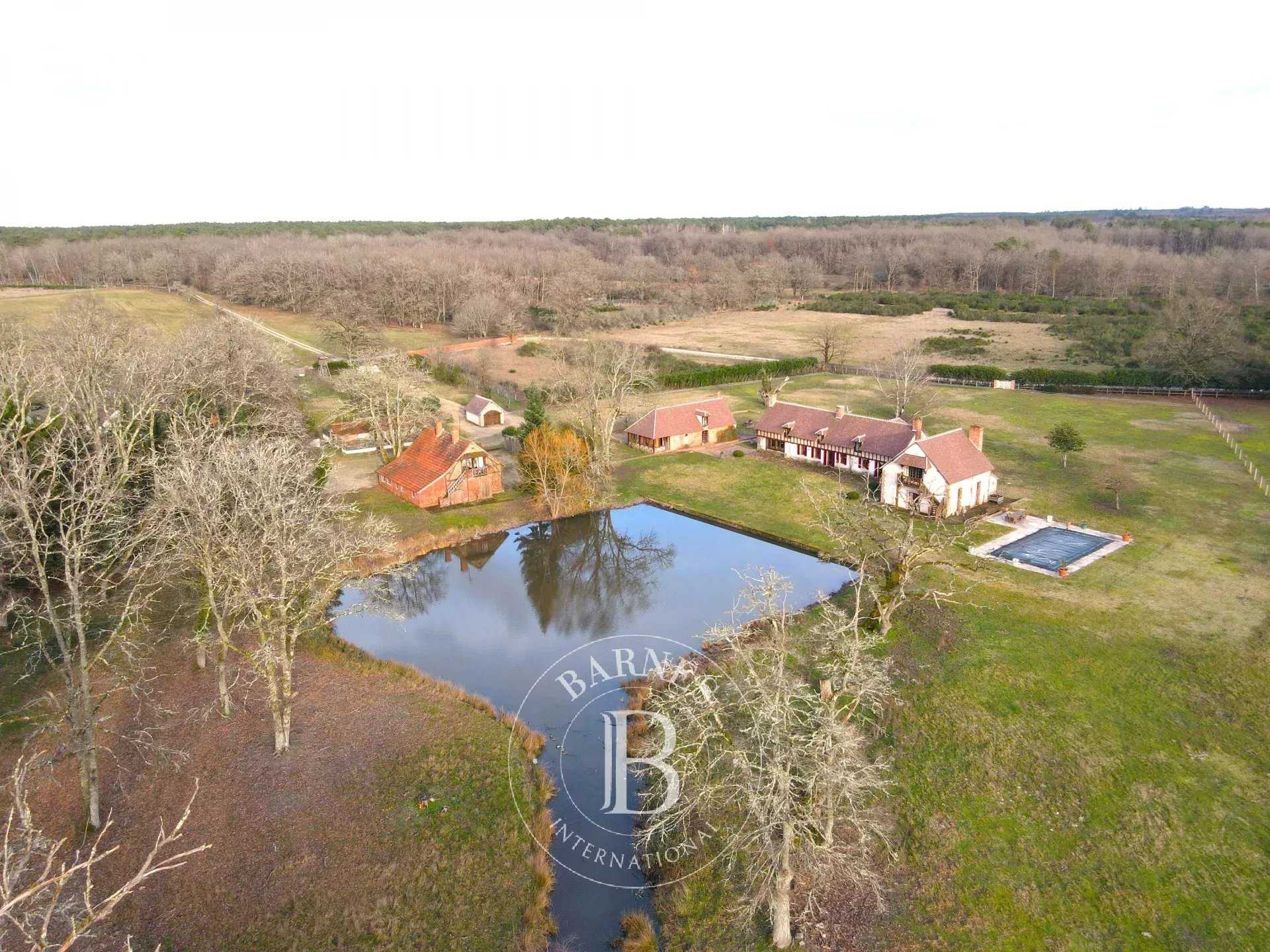 Propriété Theillay  -  ref 84416346 (picture 2)
