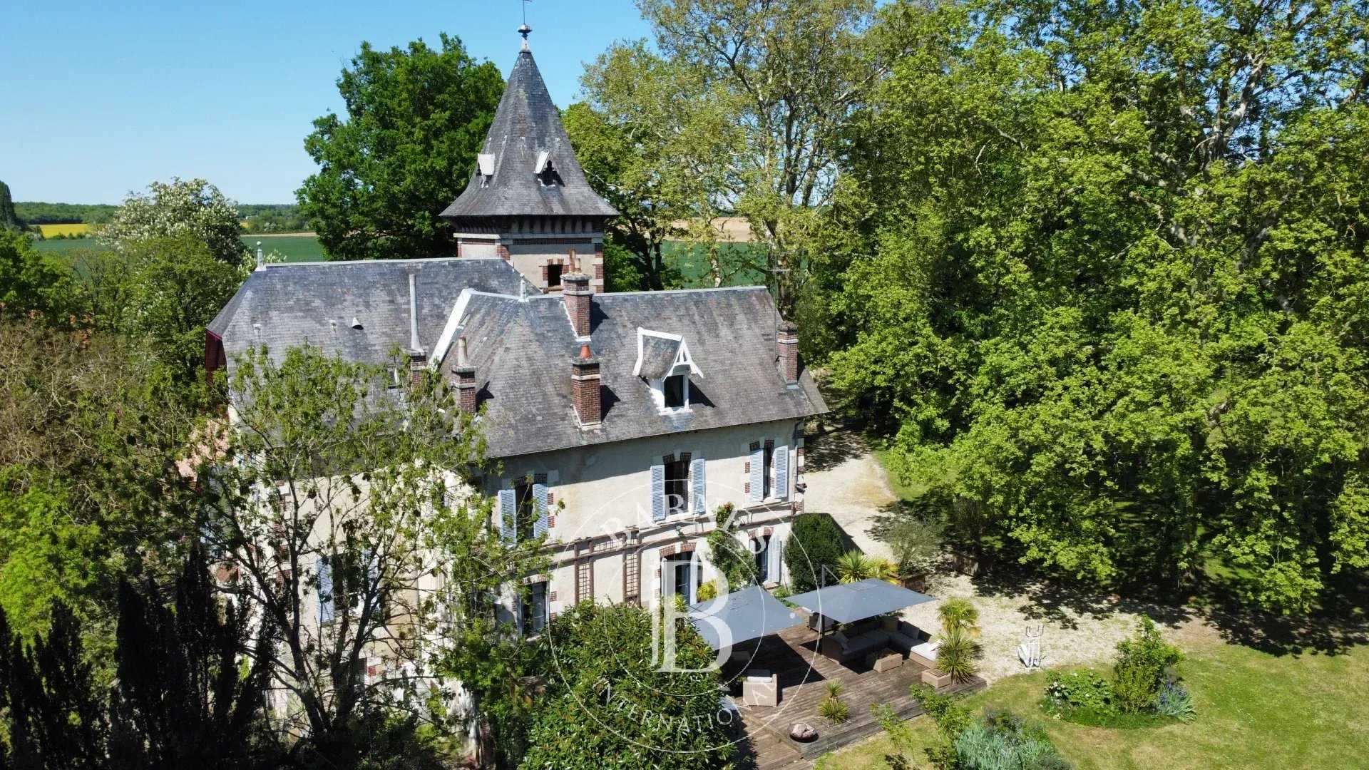 Manor house Bourges  -  ref 85897663 (picture 2)