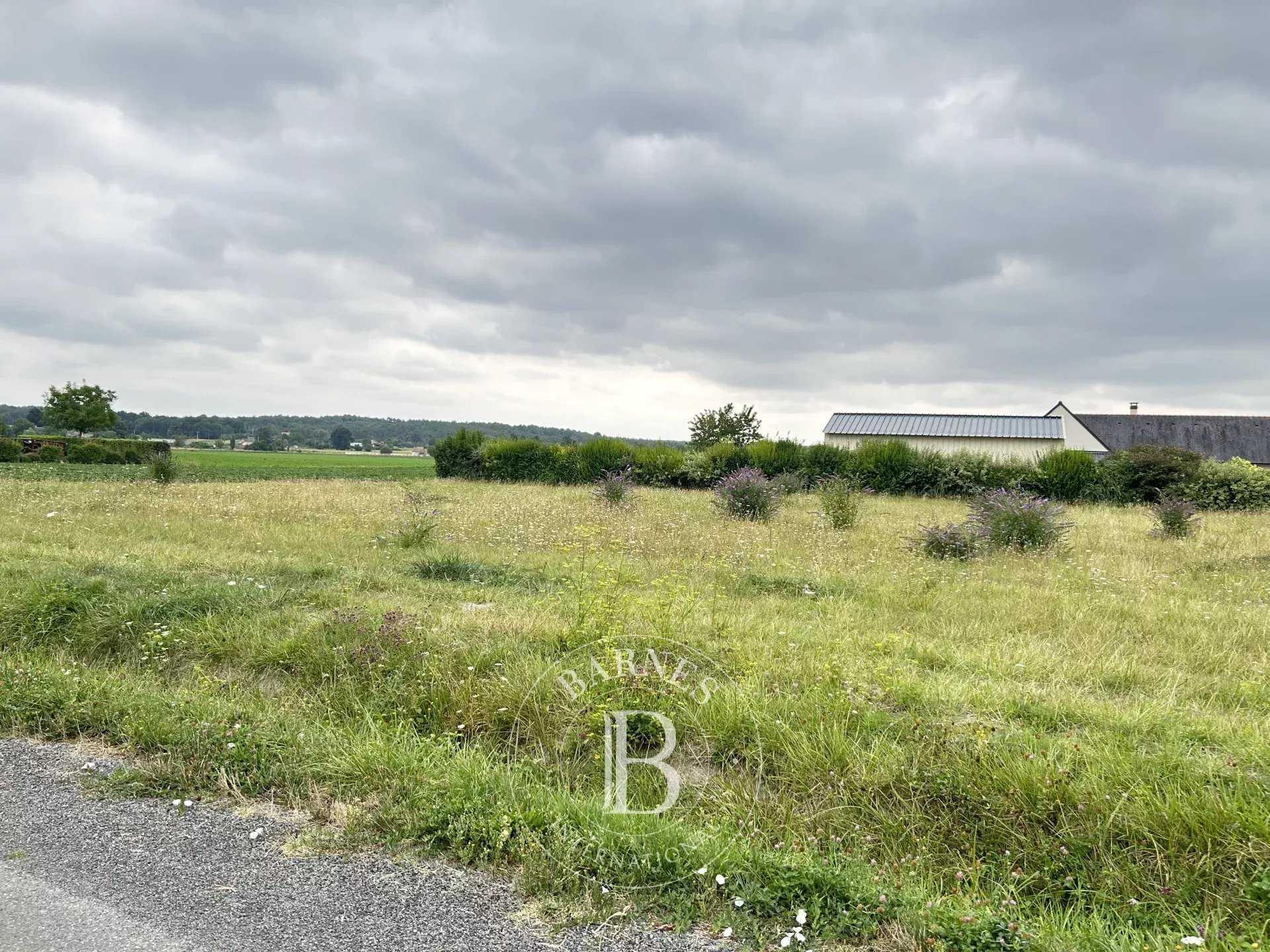 Building land Vernantes  -  ref 86175567 (picture 2)