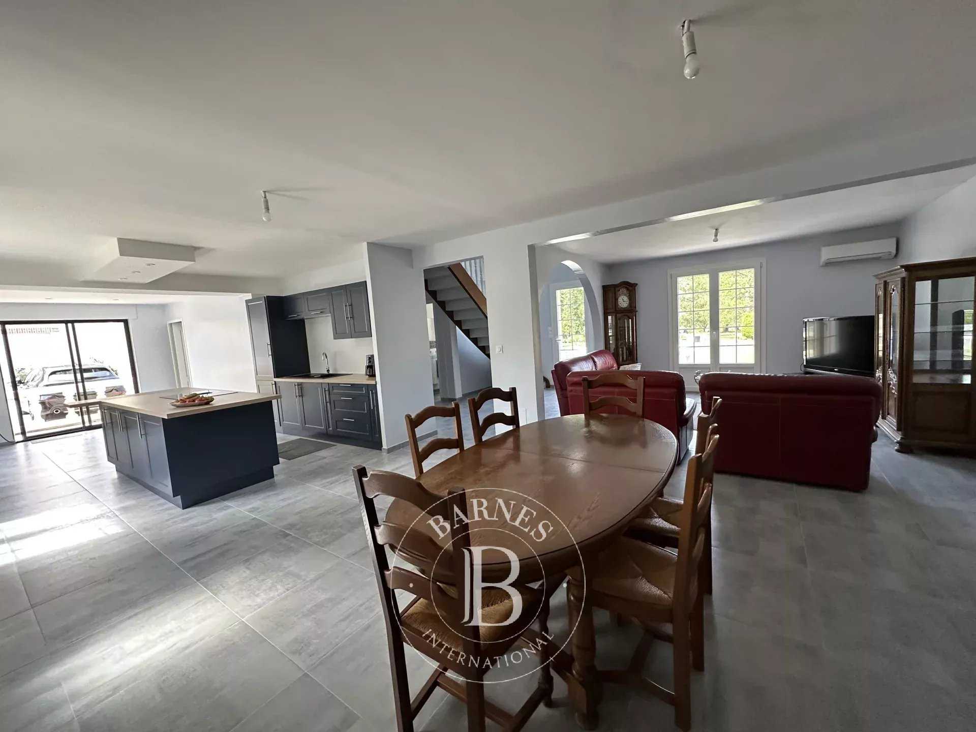 House Villeneuve-sur-Conie  -  ref 86114235 (picture 3)
