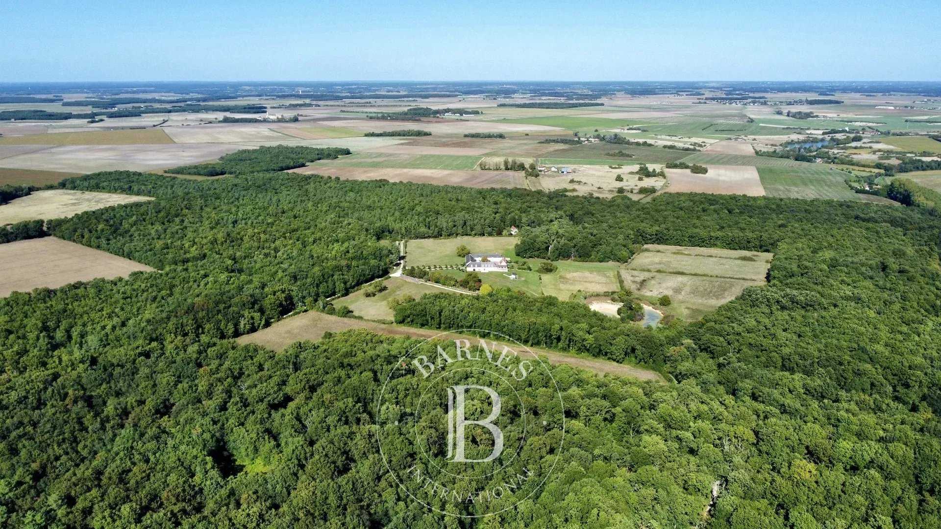 Propriété Tours  -  ref 86342670 (picture 1)