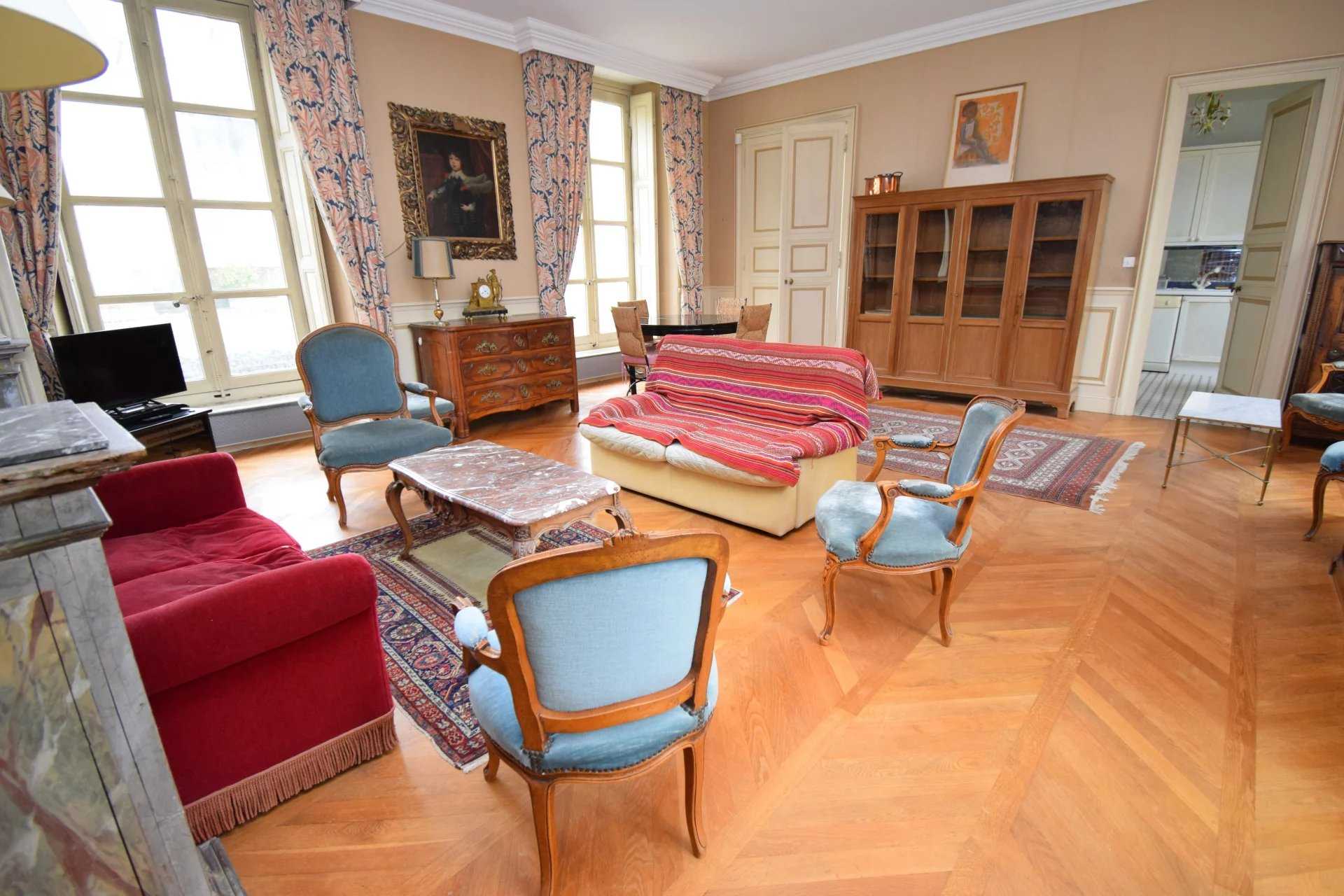 Appartement Bourges  -  ref 85789372 (picture 1)