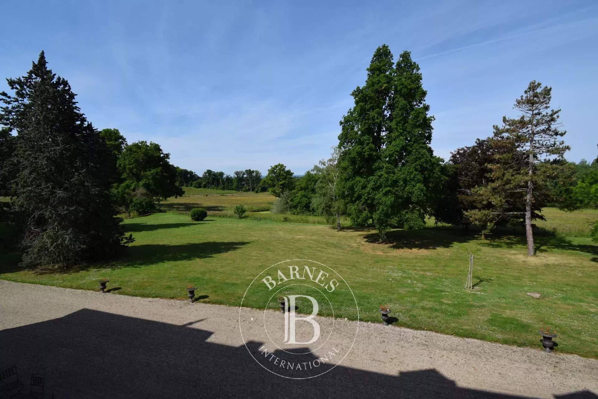 Yzeure  - Finca 18 Cuartos 11 Habitaciones - picture 13