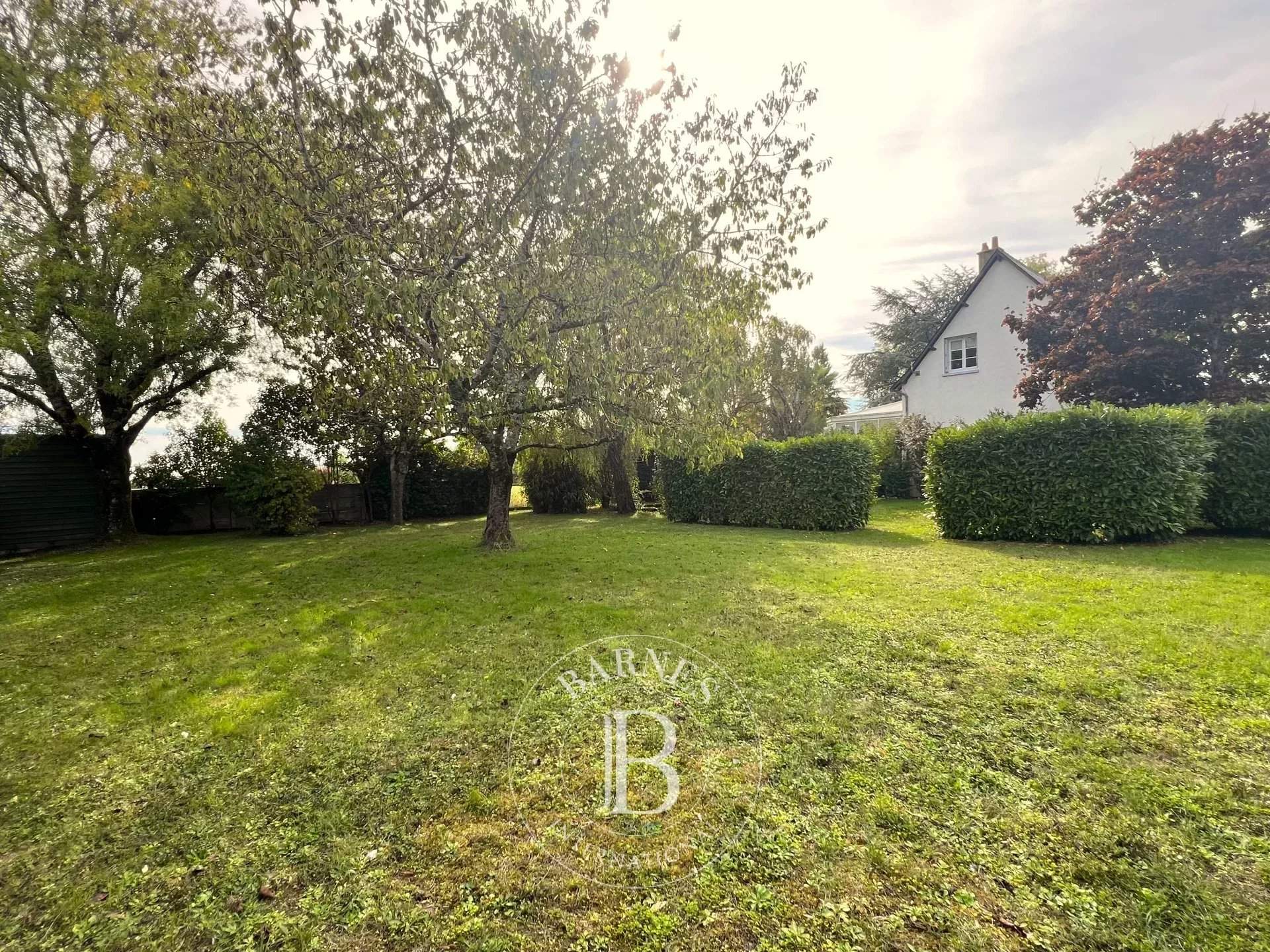 Fondettes  - Maison 8 Pi&egrave;ces 5 Chambres - picture 10