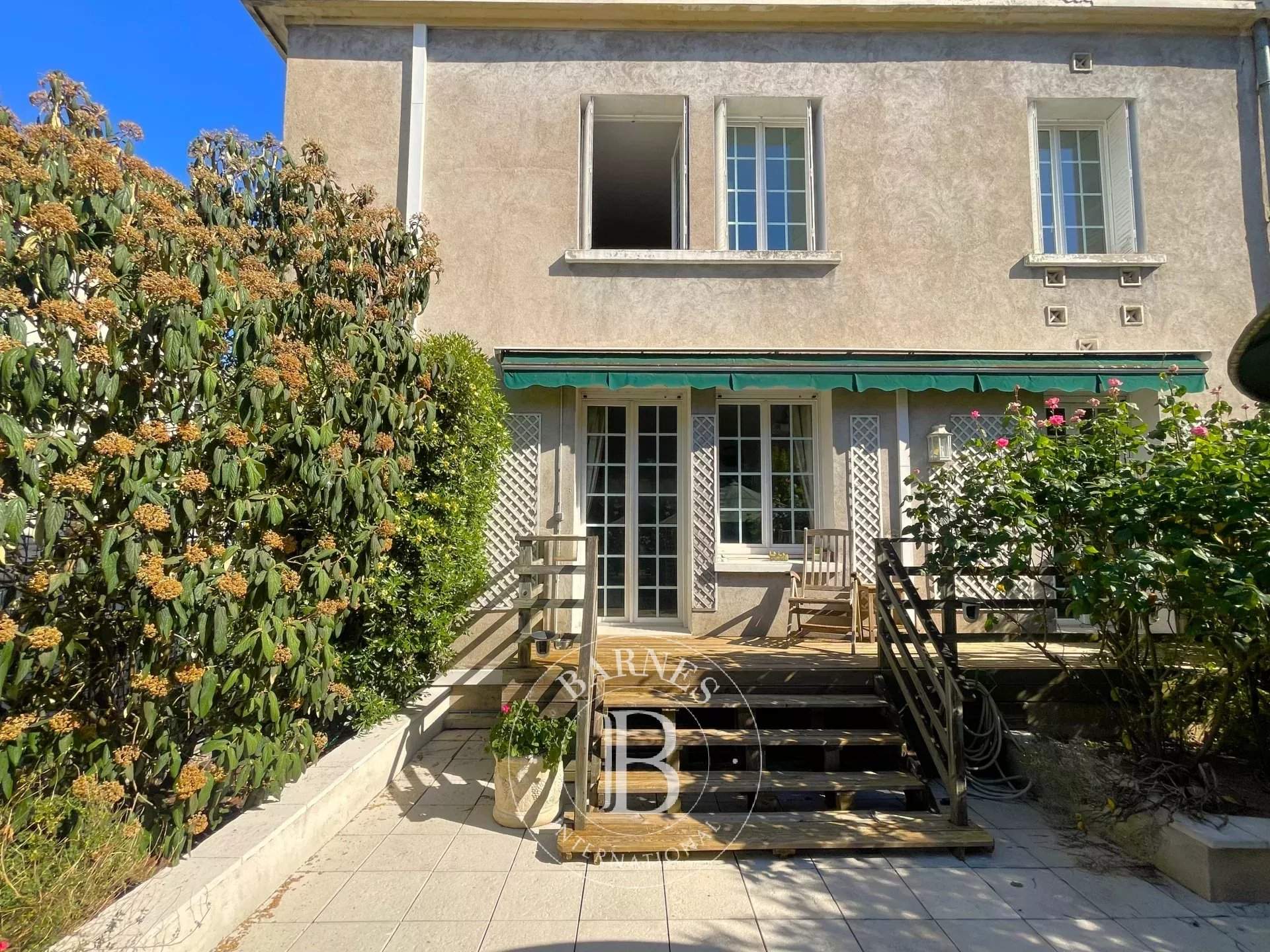 Tours  - Duplex 8 Pi&egrave;ces 3 Chambres - picture 2