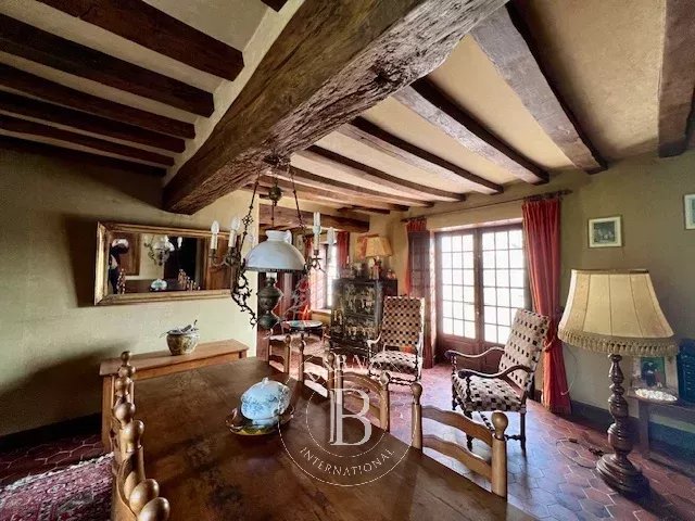 Les Hauts-d'Anjou  - Maison 8 Pièces 4 Chambres - picture 5