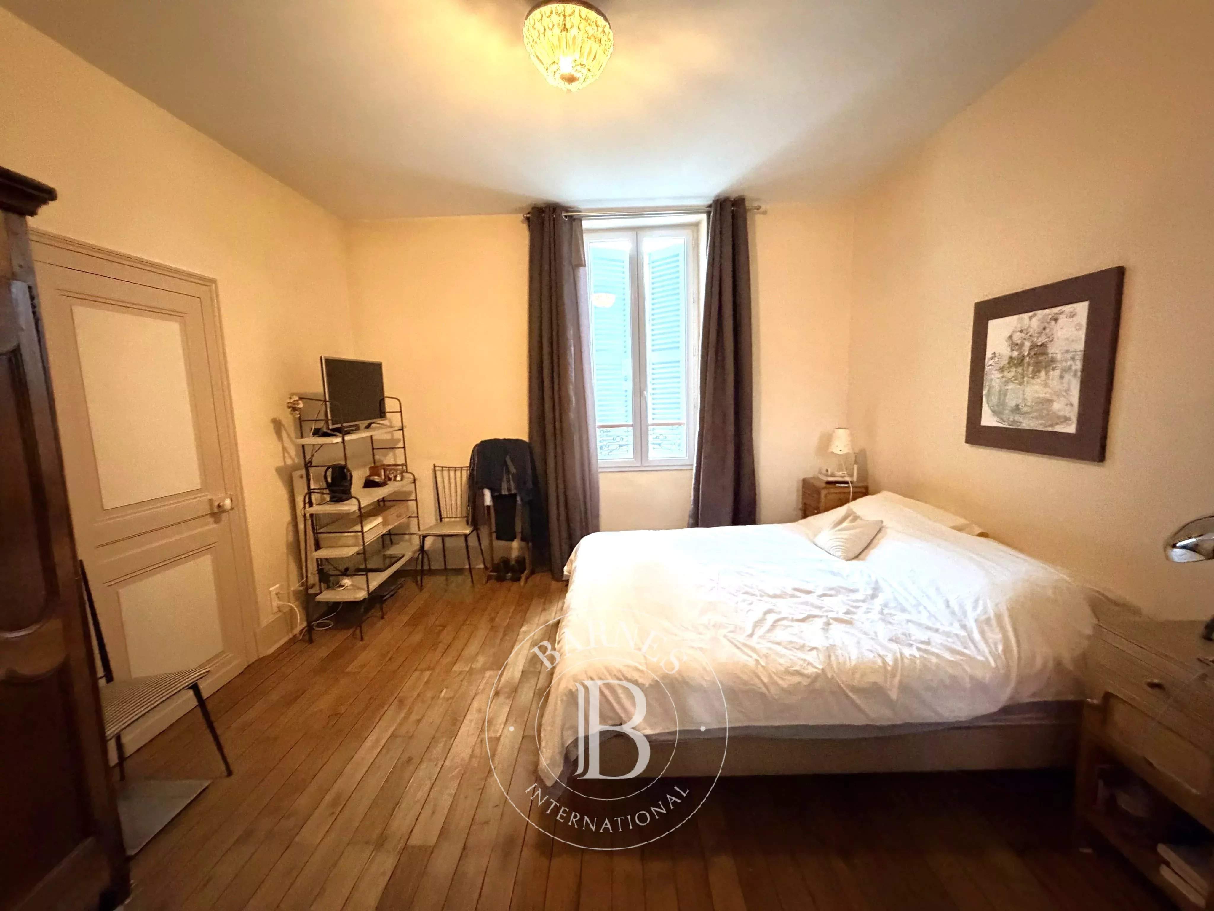 Bourges  - Maison de ville 6 Pi&egrave;ces 4 Chambres - picture 10