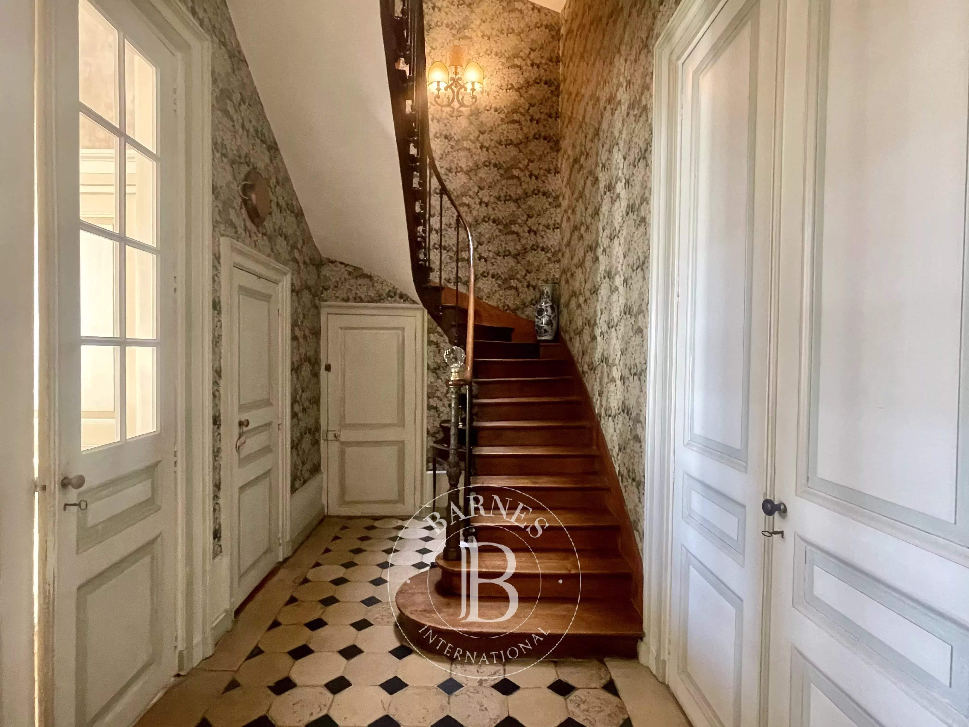 Tours  - Hôtel particulier 10 Pi&egrave;ces 5 Chambres - picture 7