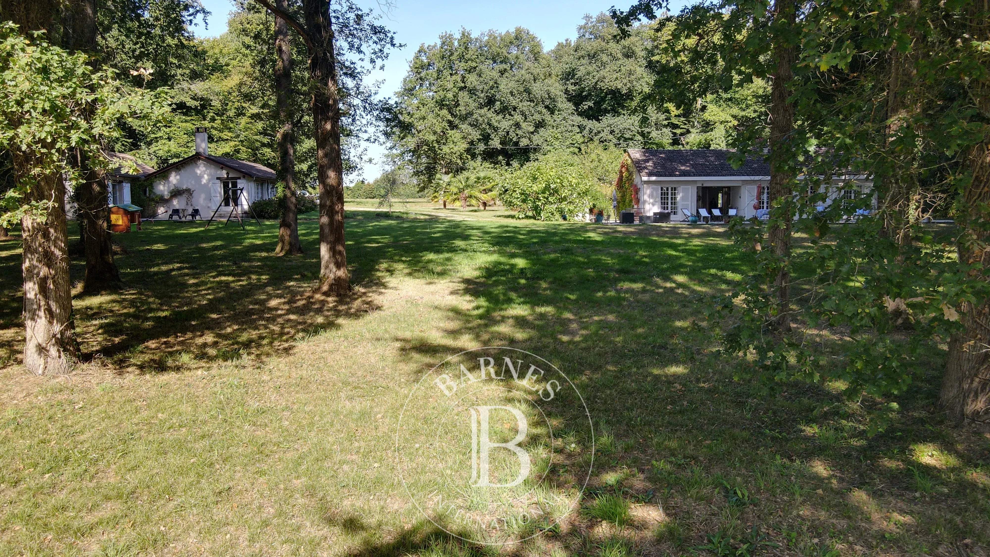 Valençay  - Propriété 7 Pi&egrave;ces 5 Chambres - picture 9