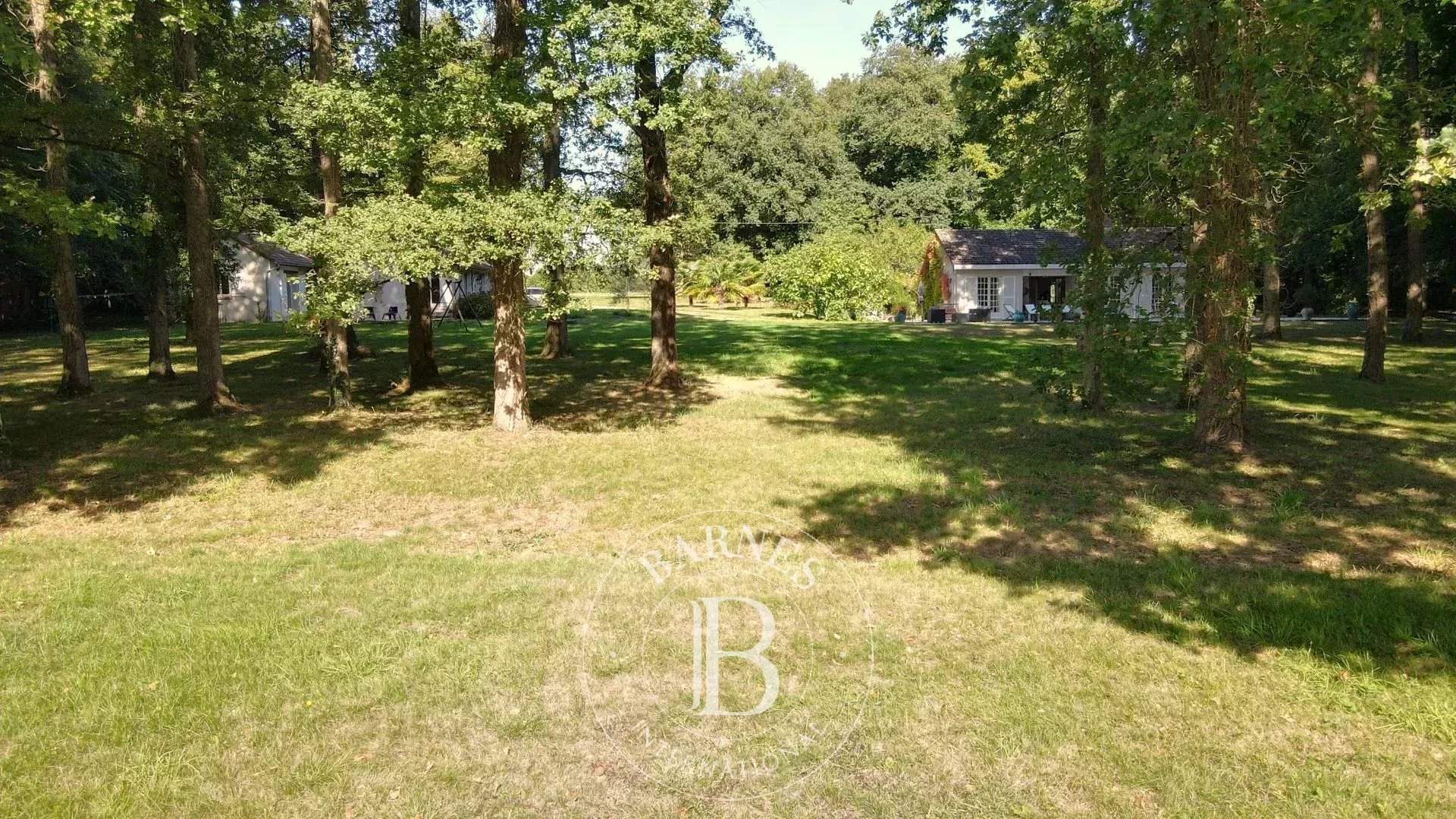 Valençay  - Property 5 Bedrooms - picture 9