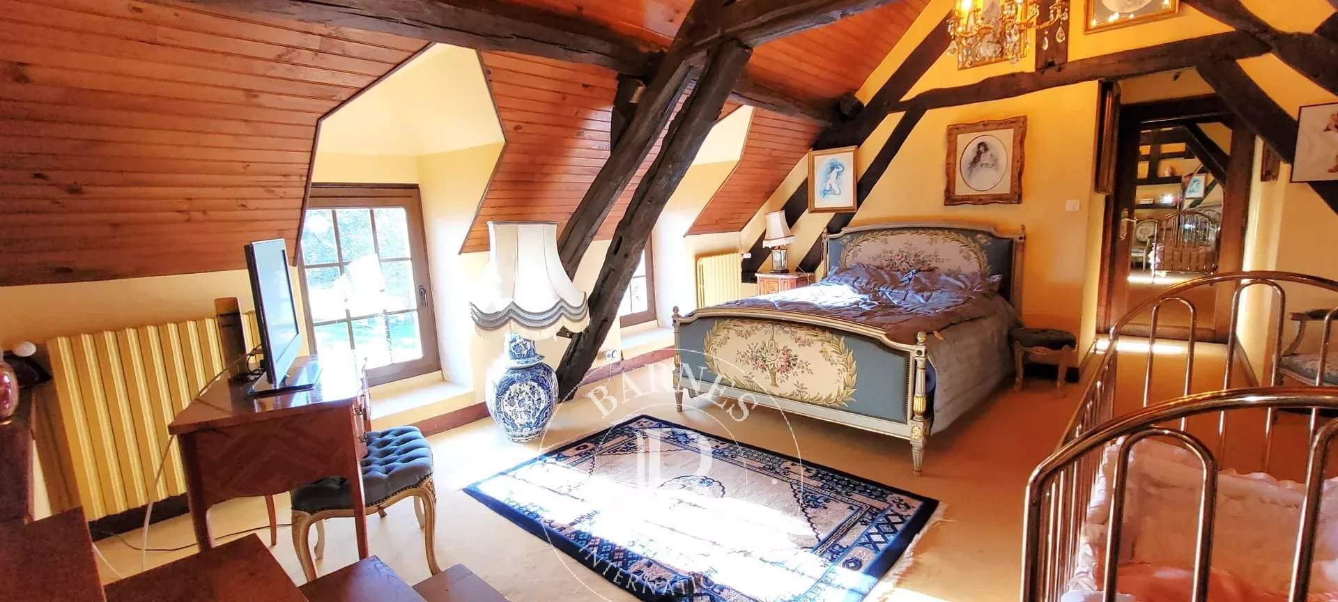 Montbarrois  - House 4 Bedrooms - picture 8