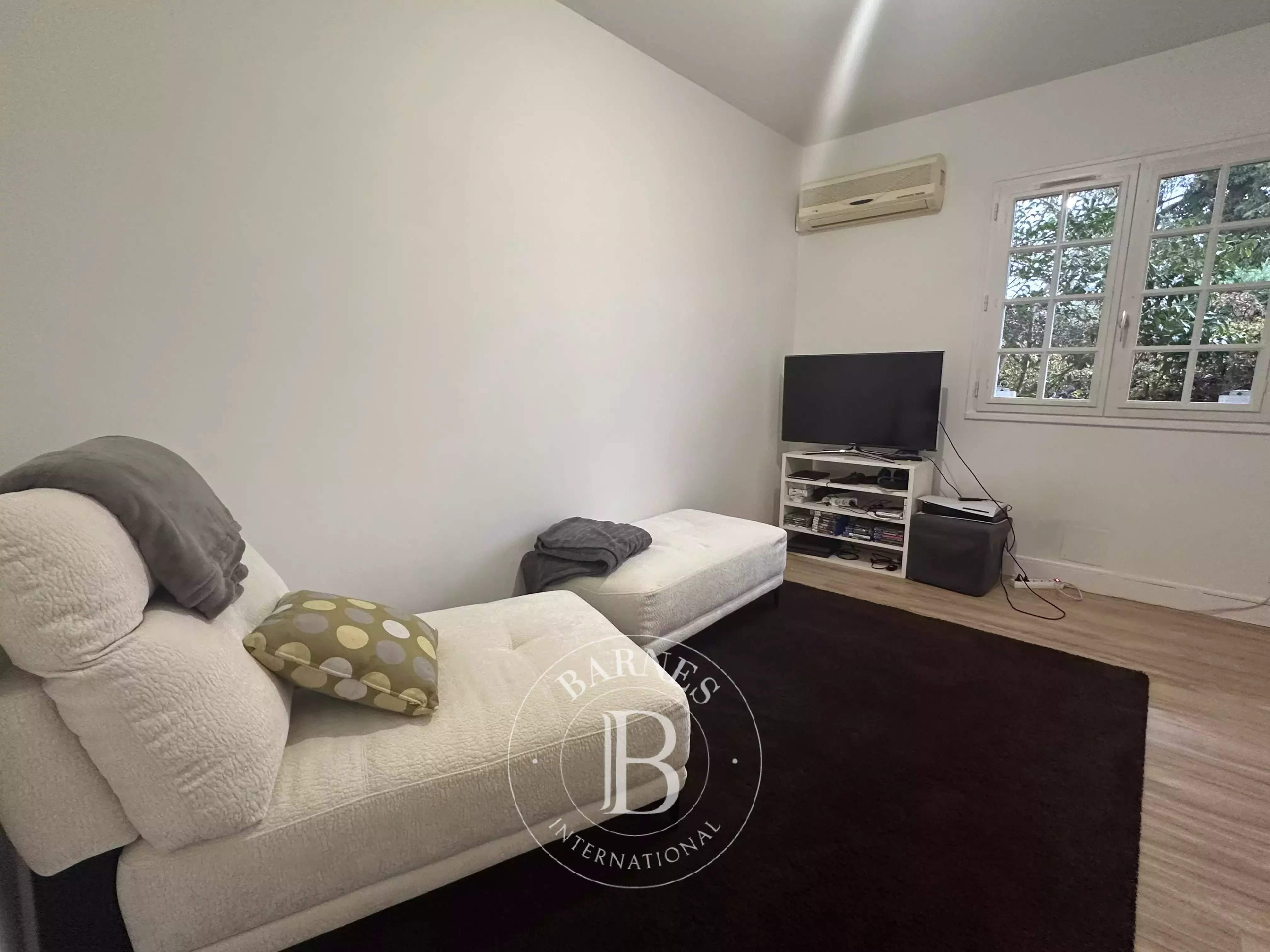 Saint-Denis-en-Val  - Villa 8 Cuartos 6 Habitaciones - picture 10