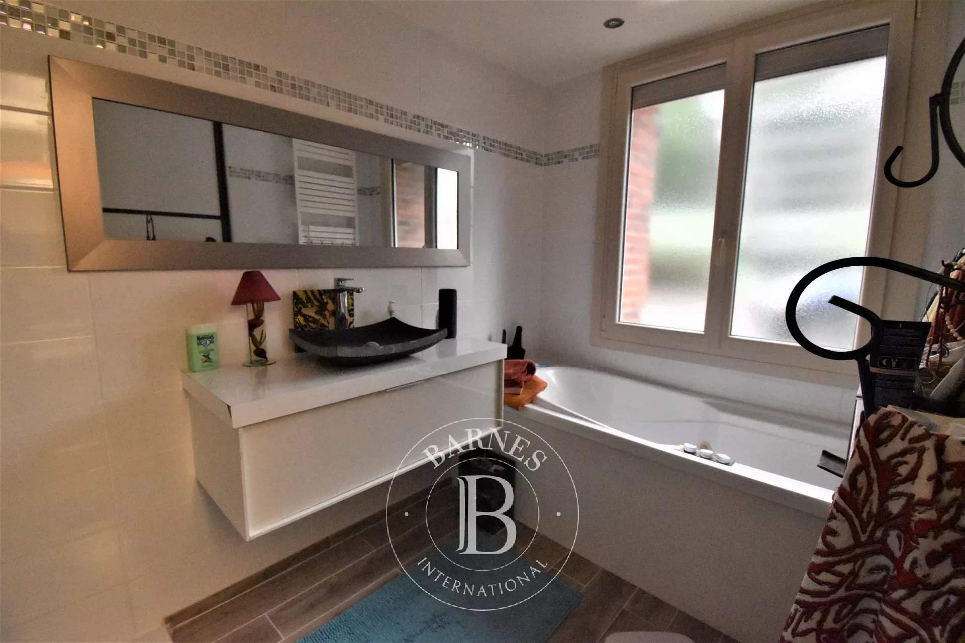 Luceau  - Maison 12 Pi&egrave;ces 9 Chambres - picture 17