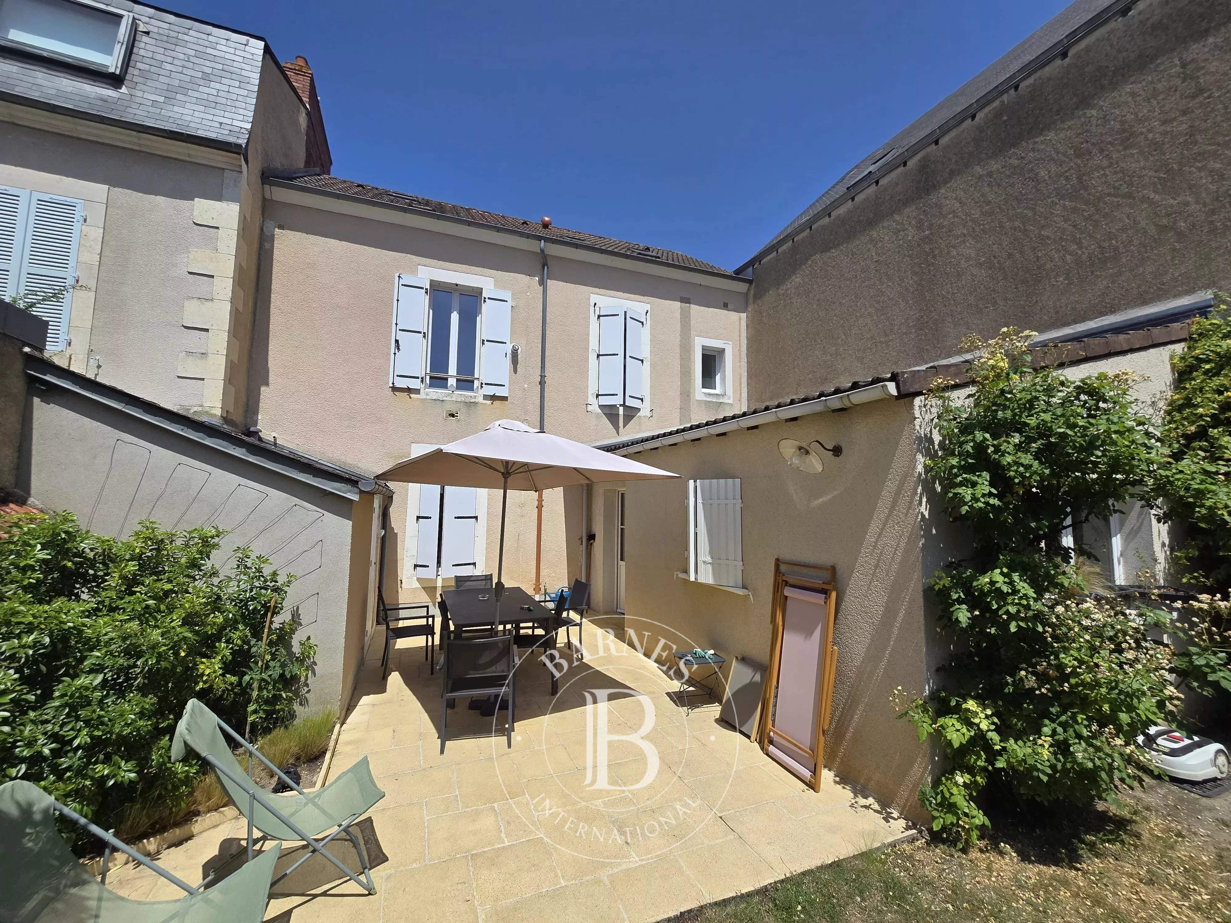 Bourges  - Maison de ville 6 Pi&egrave;ces 4 Chambres - picture 3