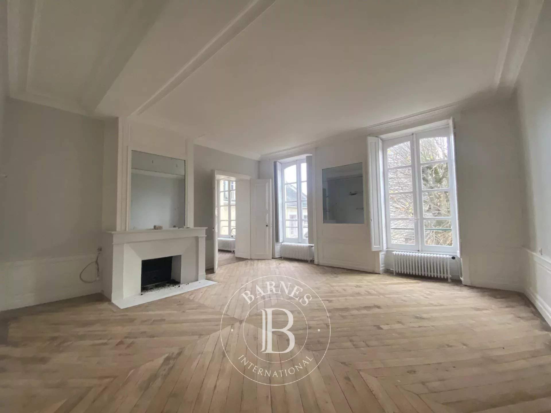 Châteaudun  - Hôtel particulier 12 Pièces 7 Chambres - picture 1