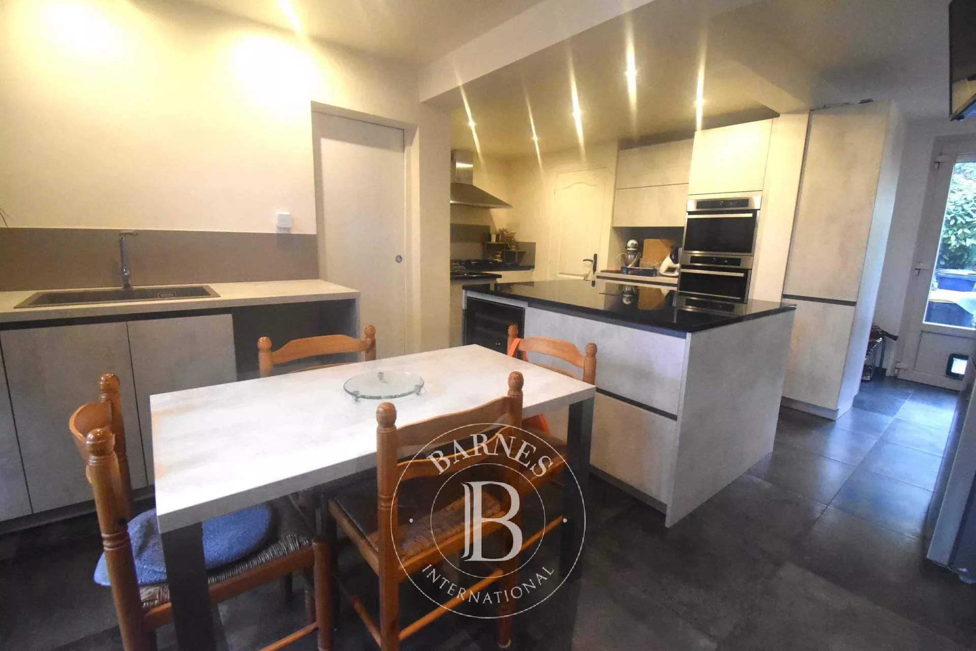 Luceau  - Maison 12 Pi&egrave;ces 9 Chambres - picture 13