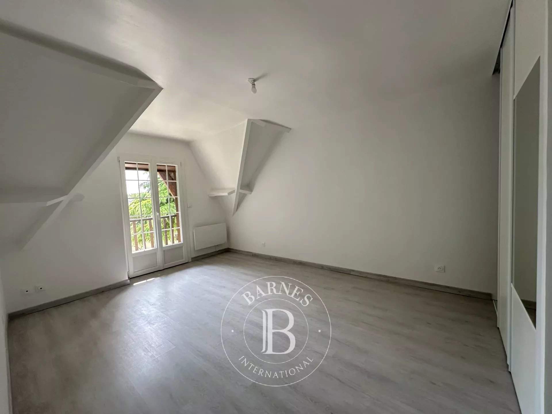 Villeneuve-sur-Conie  - House 8 Bedrooms - picture 9