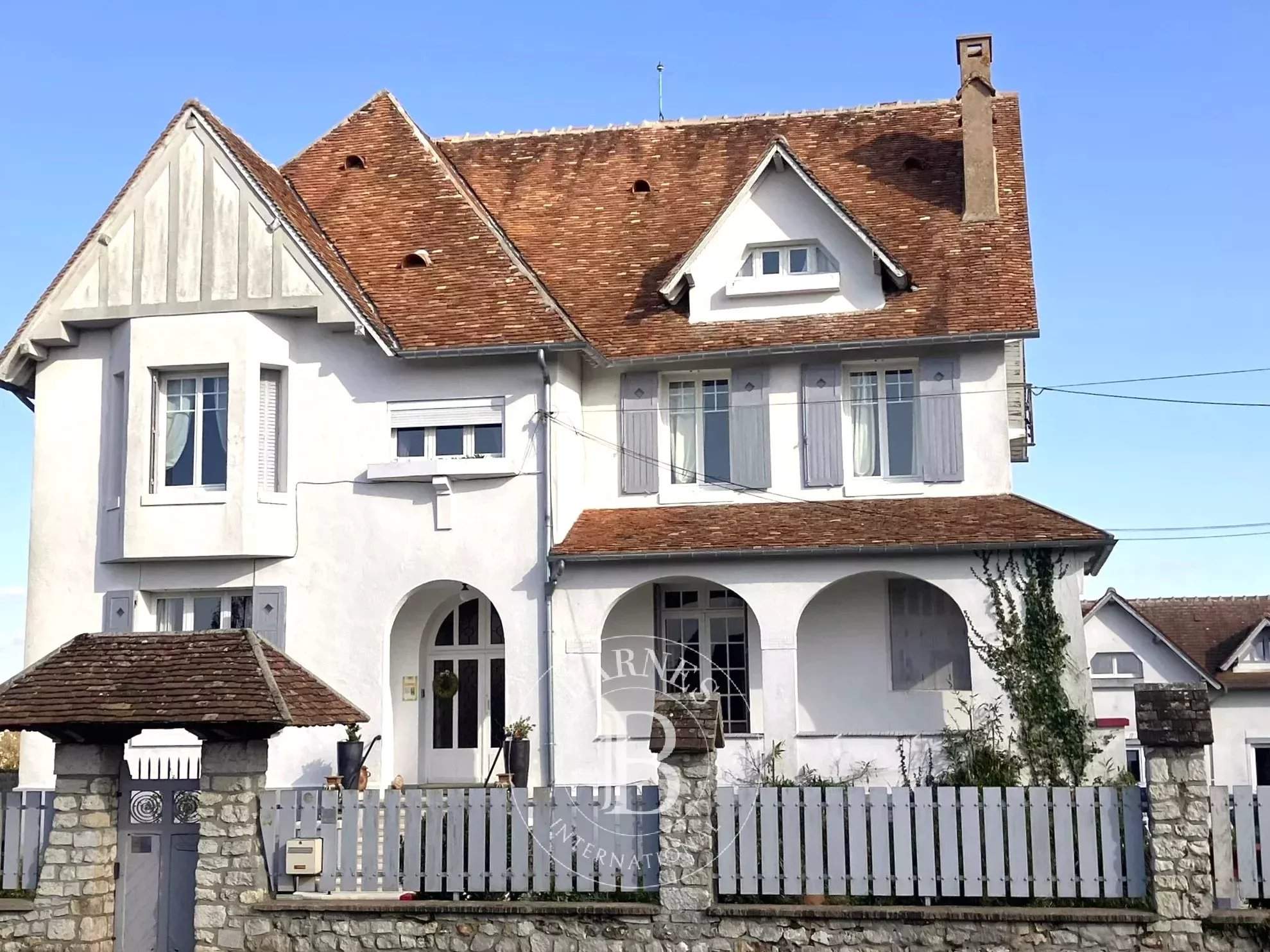 Aubigny-sur-Nère  - Villa  - picture 1