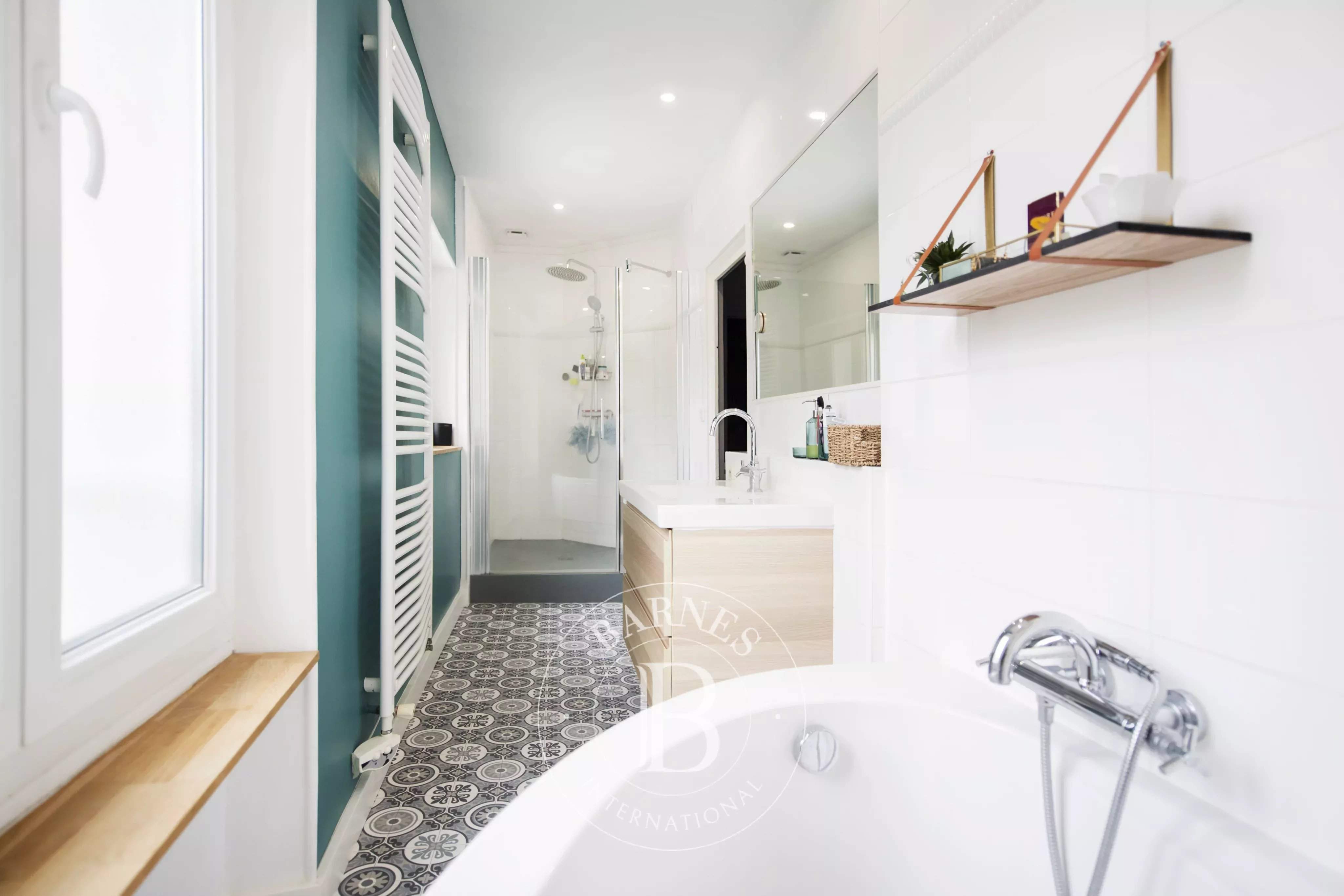 Orléans  - Maison de ville 8 Pi&egrave;ces 5 Chambres - picture 7