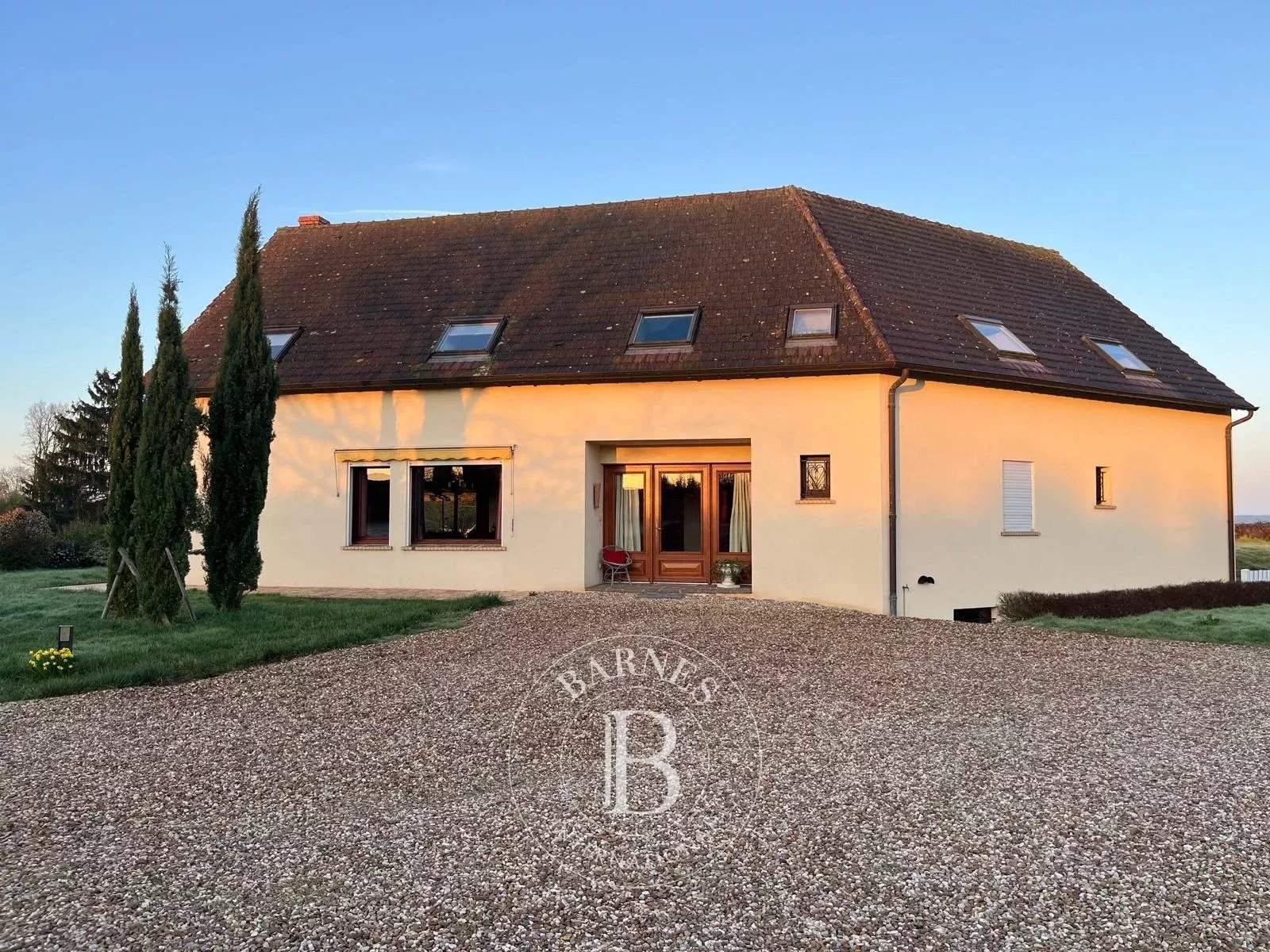 Cercy-la-Tour  - Propriété 15 Pi&egrave;ces 5 Chambres - picture 7