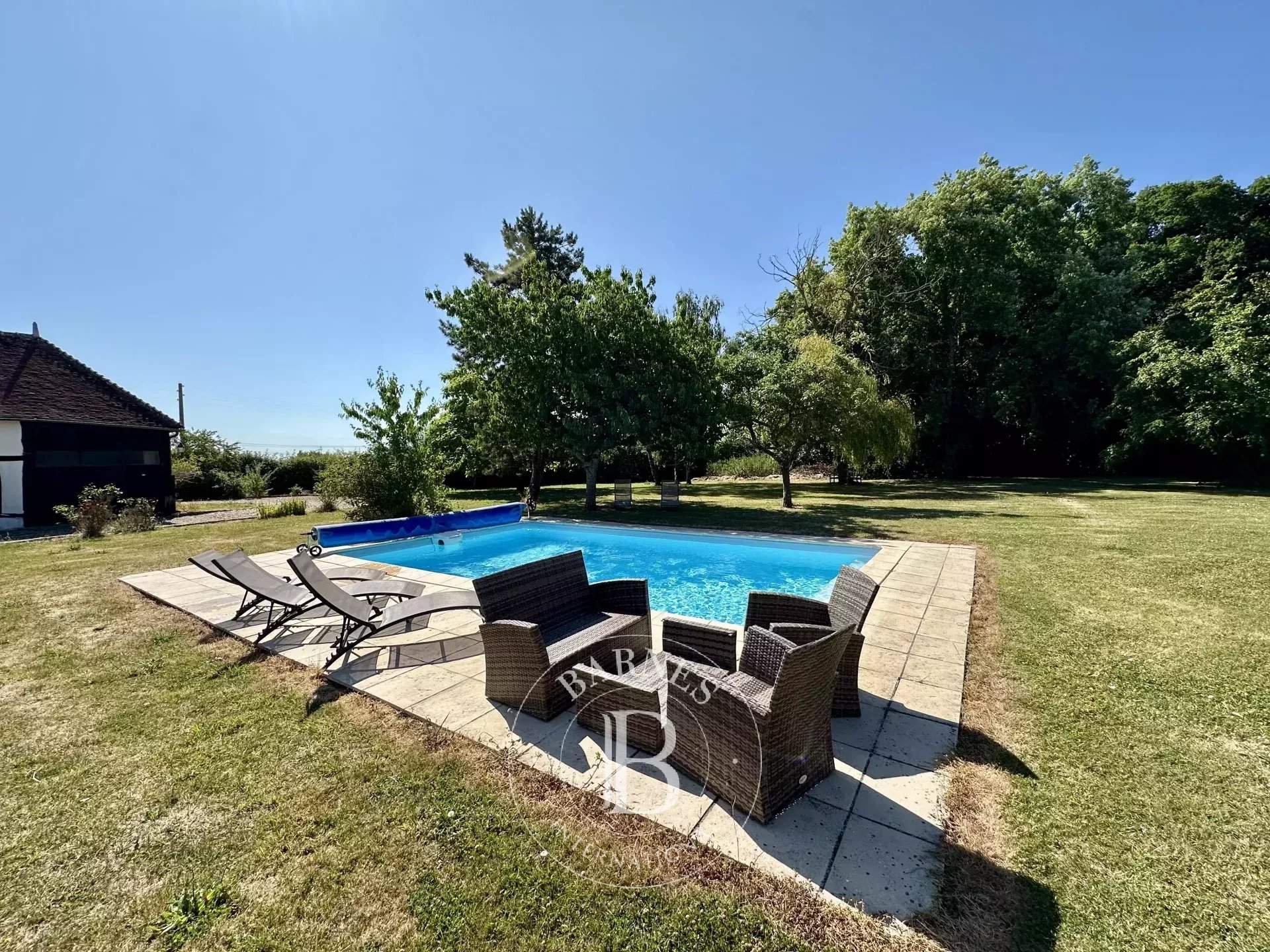 Montbarrois  - House 4 Bedrooms - picture 12