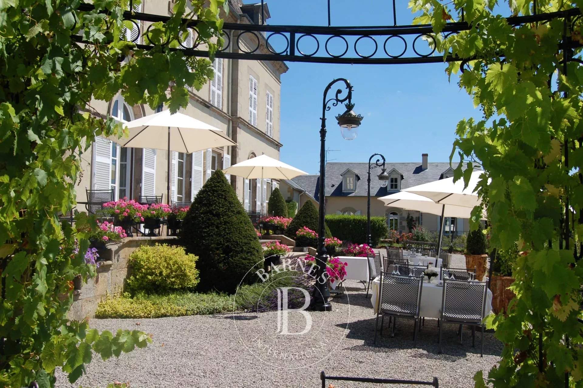 Ygrande  - Domaine équestre  - picture 17