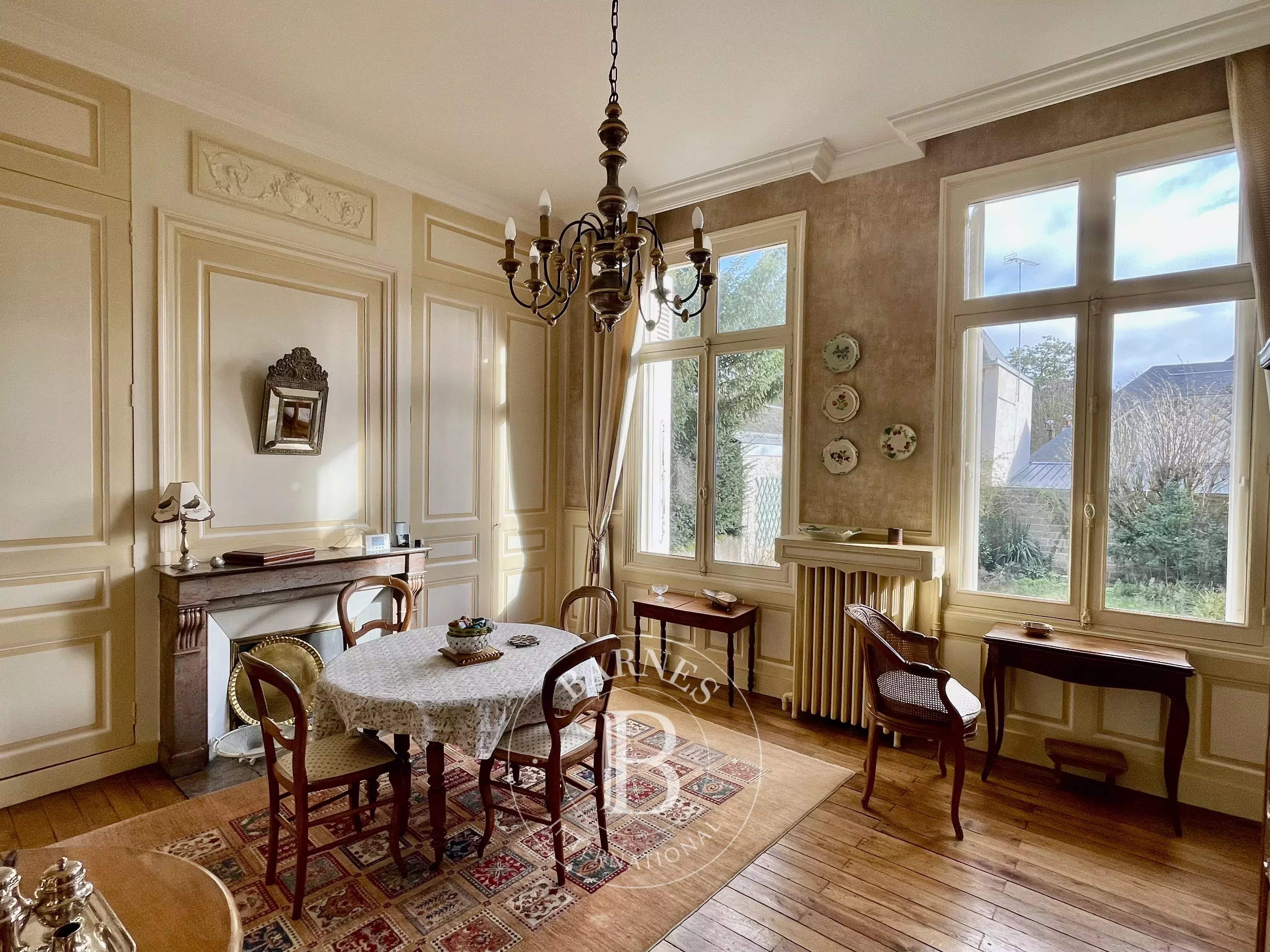 Tours  - Hôtel particulier 10 Pi&egrave;ces 5 Chambres - picture 2