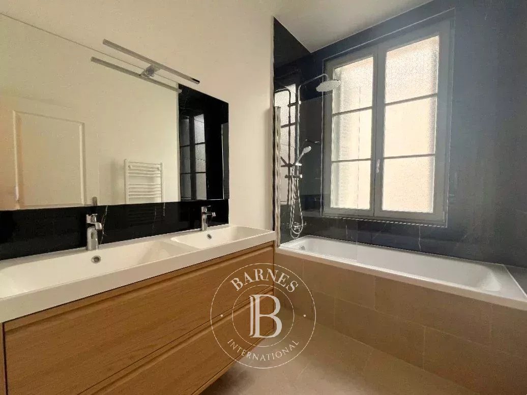 Tours  - Townhouse 5 Bedrooms - picture 8