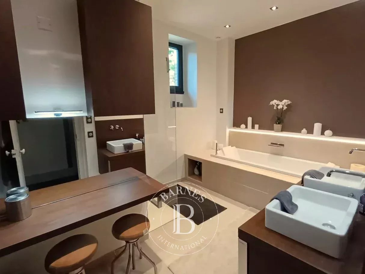 Bourges  - Manoir  - picture 15