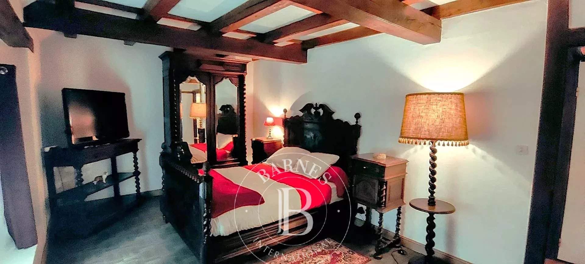 Hyds  - Mill 6 Bedrooms - picture 5