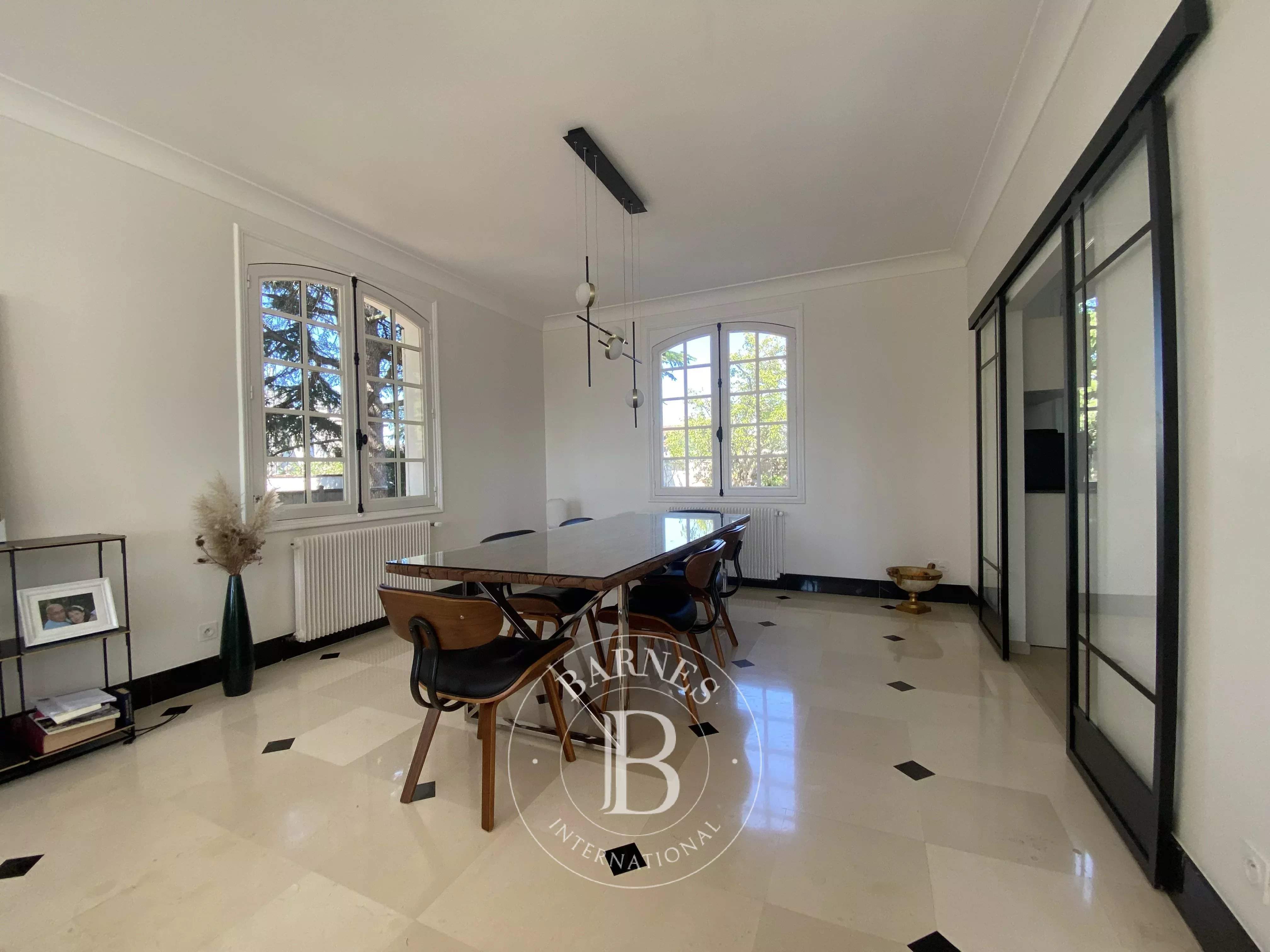 Blois  - Maison de ville 13 Pi&egrave;ces 7 Chambres - picture 5